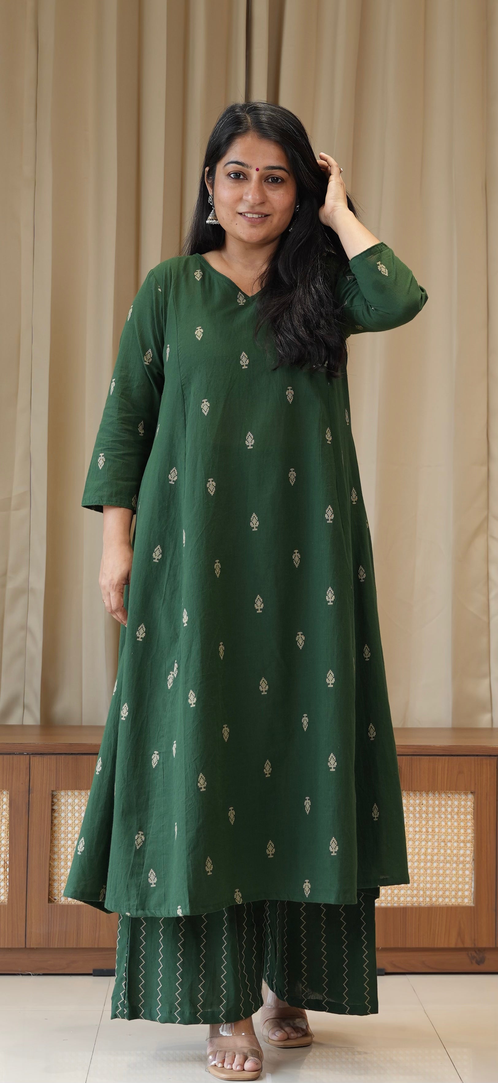 Aagya Handwoven Cotton Kurta Set - Green