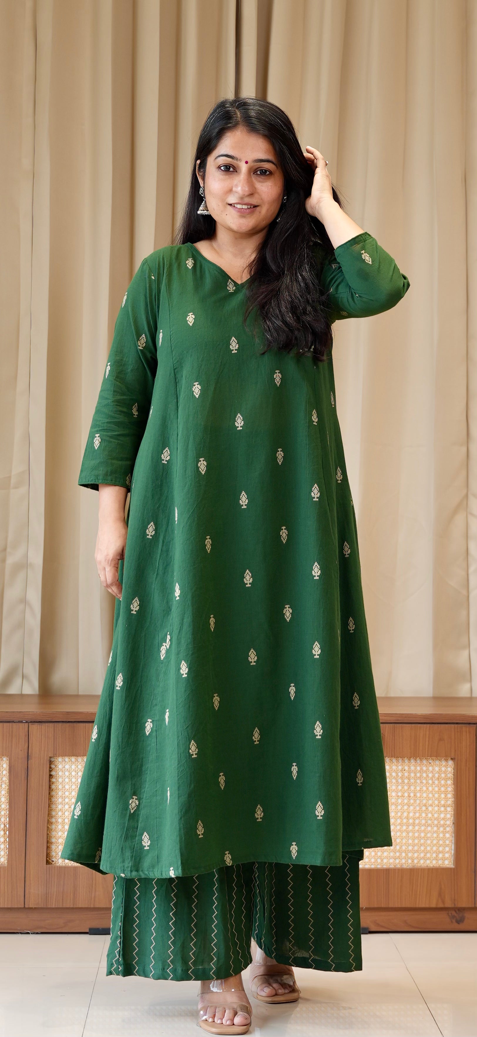 Aagya Handwoven Cotton Kurta Set - Green