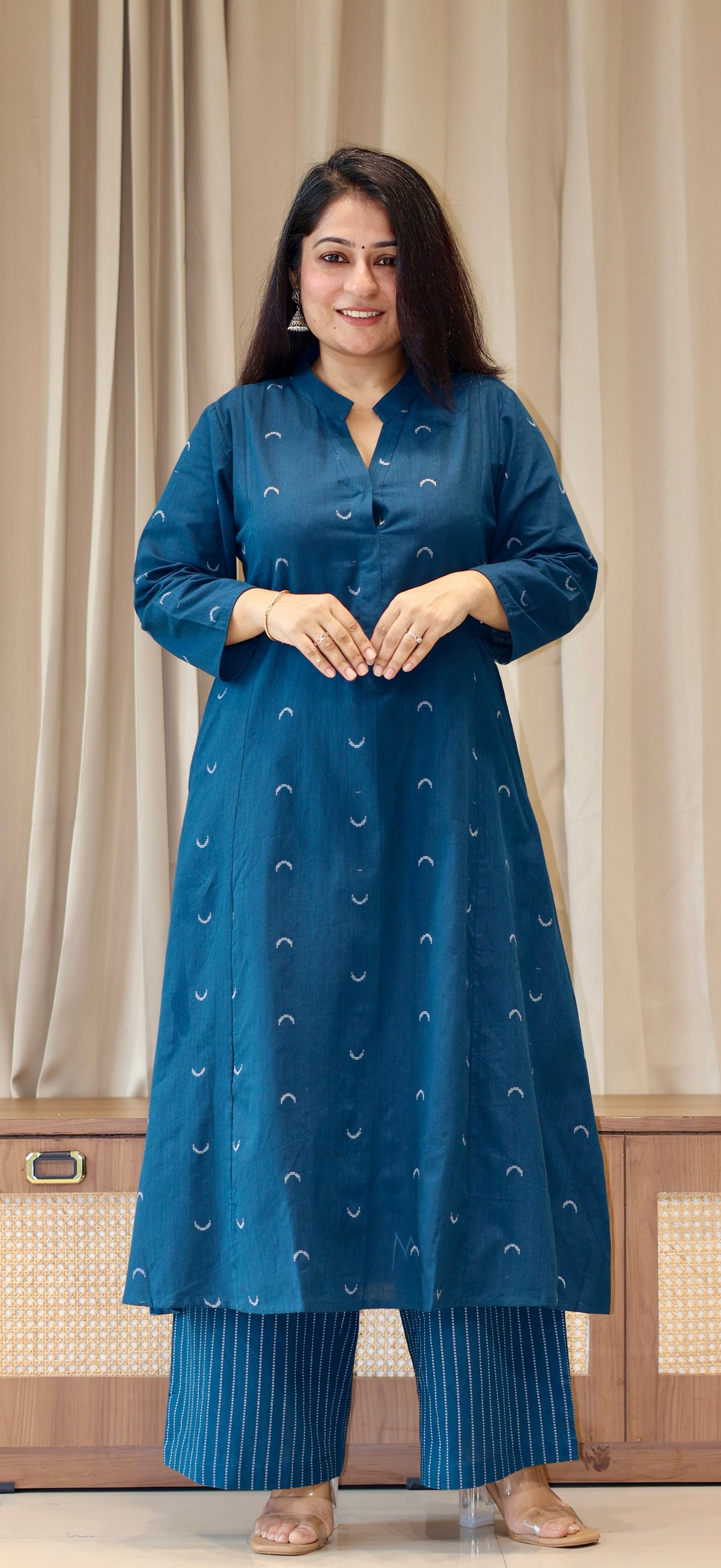 Noori Chand Hand Woven Kali Kurta In Cotton - Teal Blue