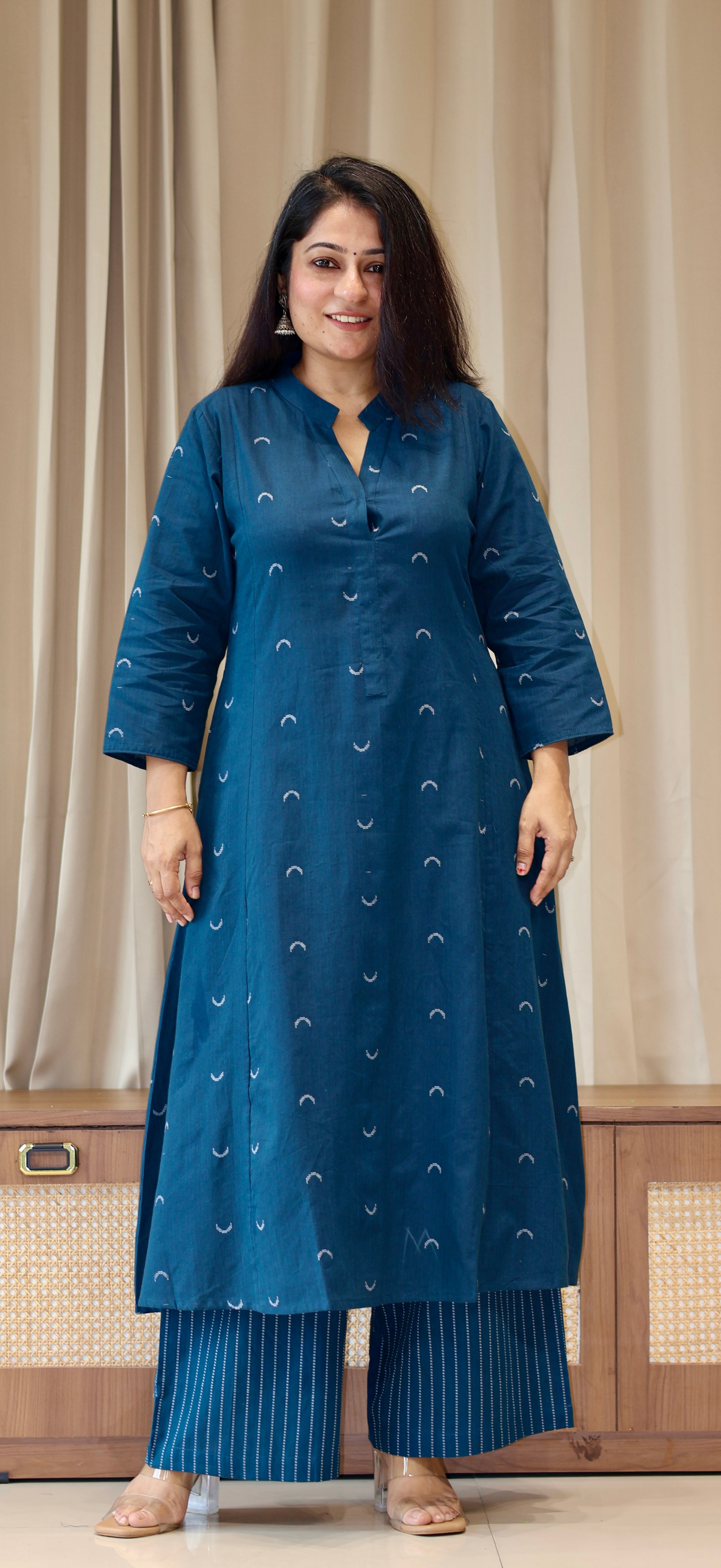 Noori Chand Hand Woven Kali Kurta In Cotton - Teal Blue