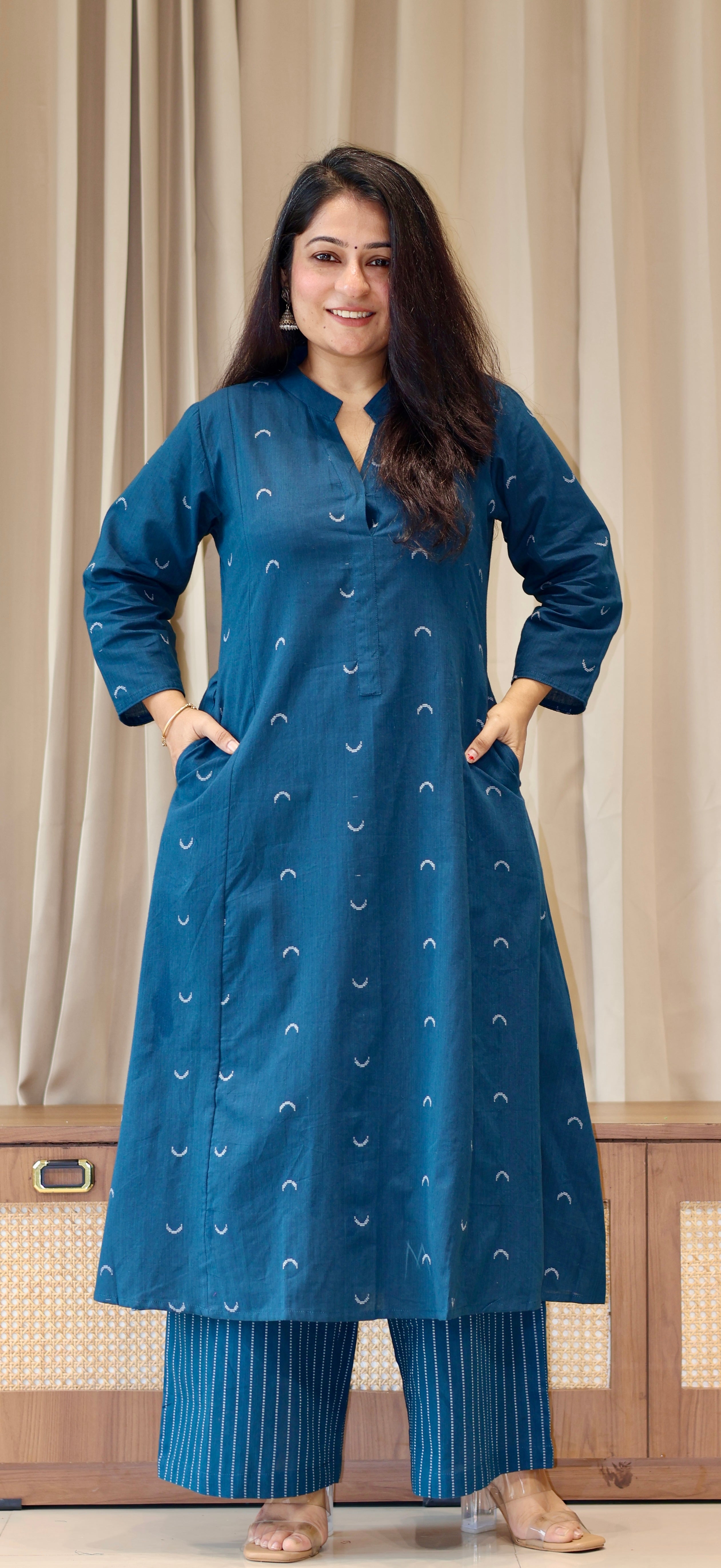 Noori Chand Hand Woven Kali Kurta In Cotton - Teal Blue
