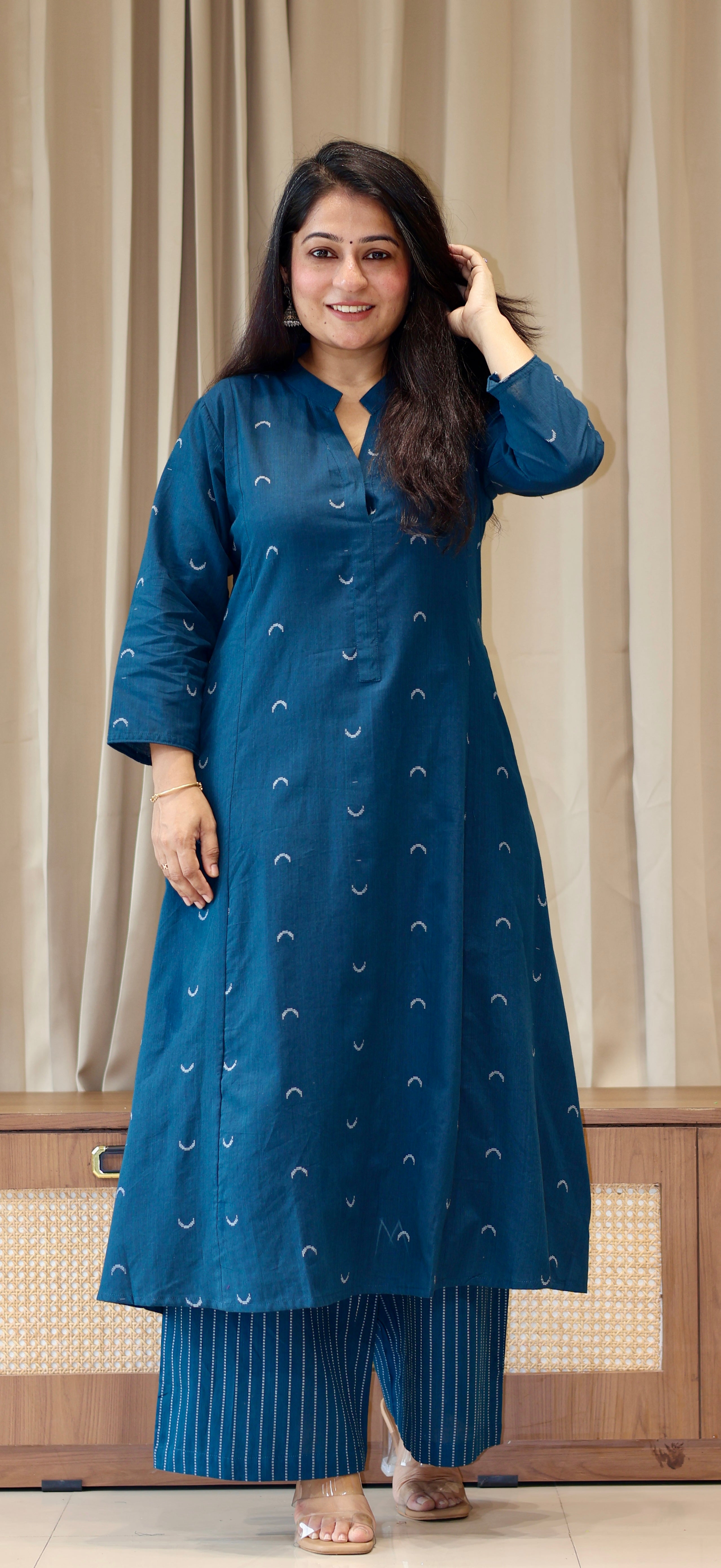 Noori Chand Hand Woven Kali Kurta In Cotton - Teal Blue