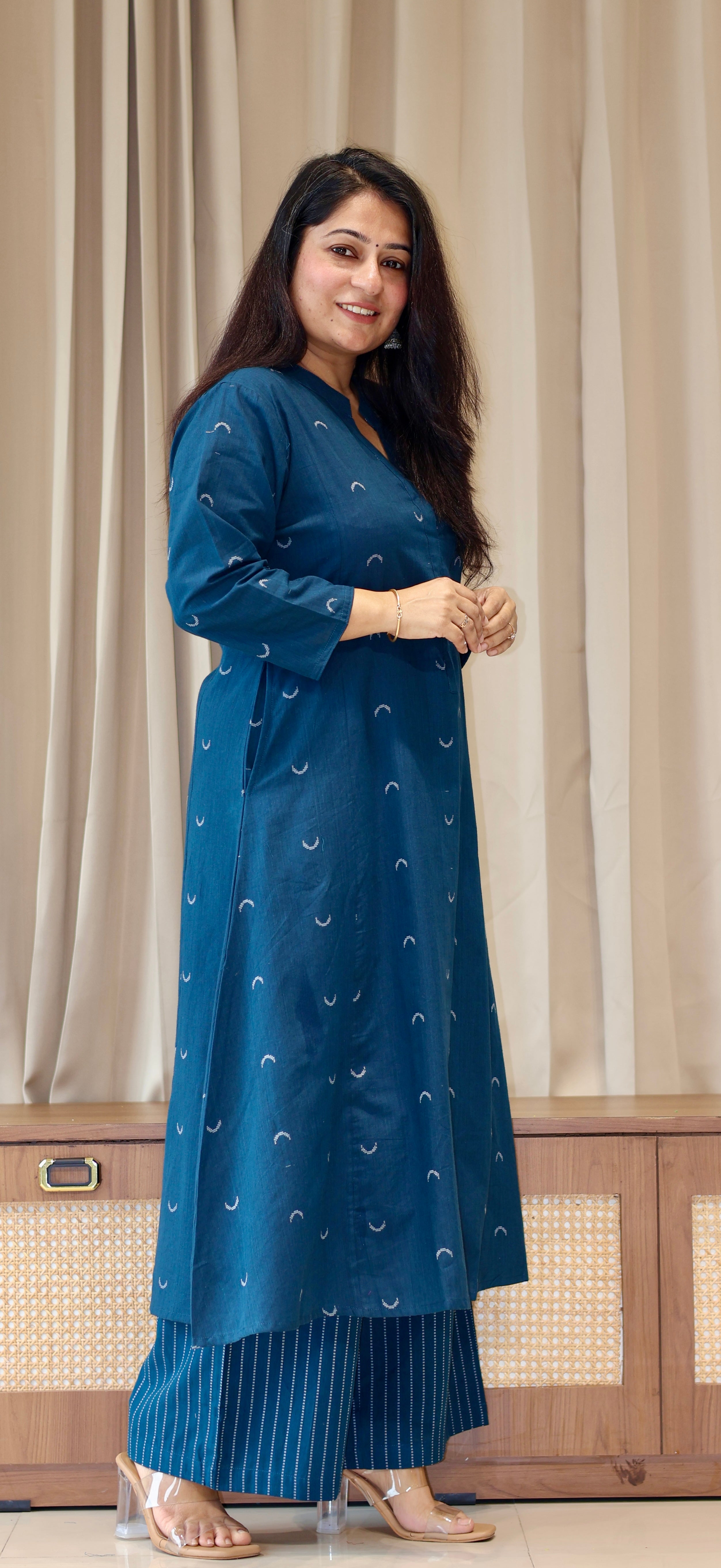 Noori Chand Hand Woven Kali Kurta In Cotton - Teal Blue
