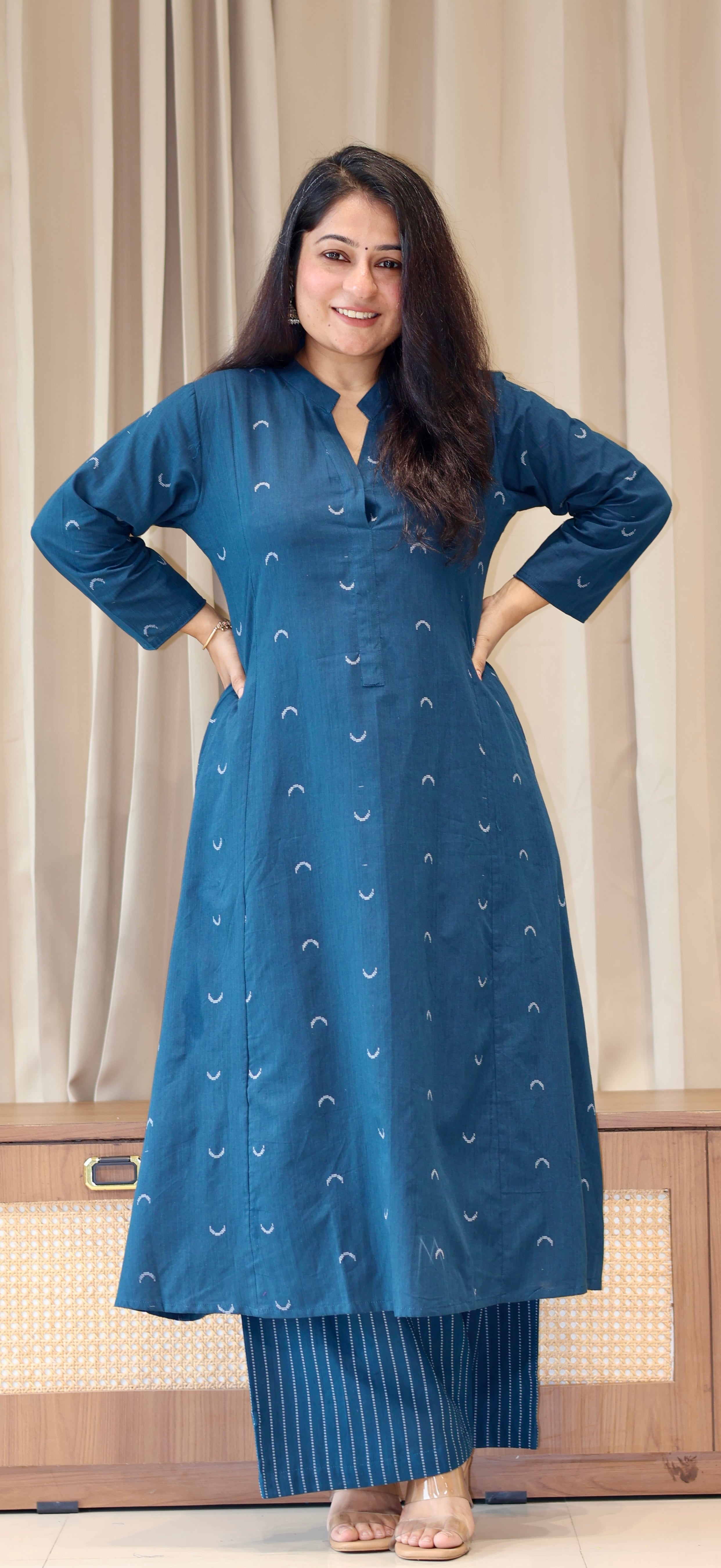 Noori Chand Hand Woven Kali Kurta In Cotton - Teal Blue