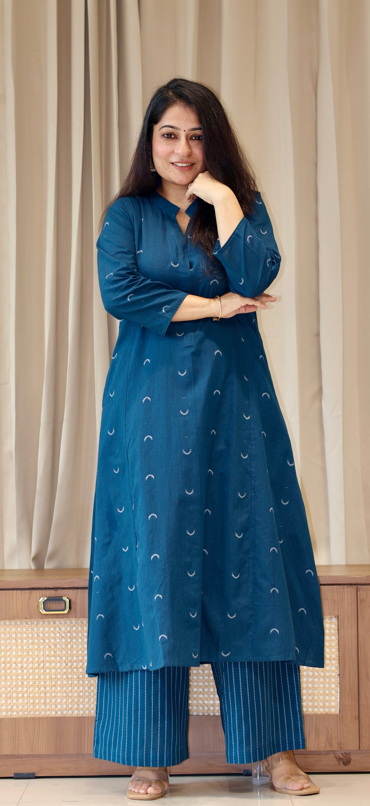 Noori Chand Hand Woven Kali Kurta In Cotton - Teal Blue