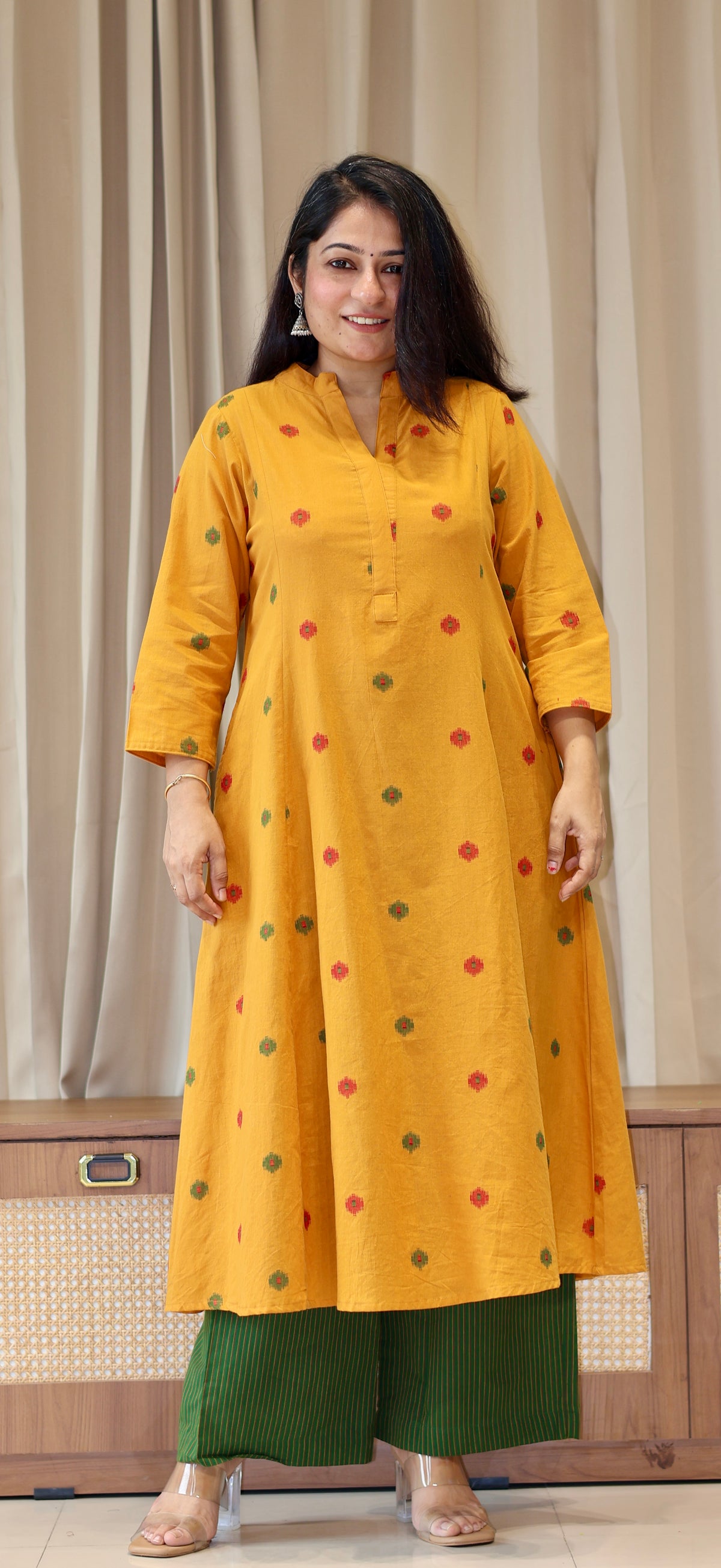 Hrida Handwoven Cotton Kurta- Yellow/Green