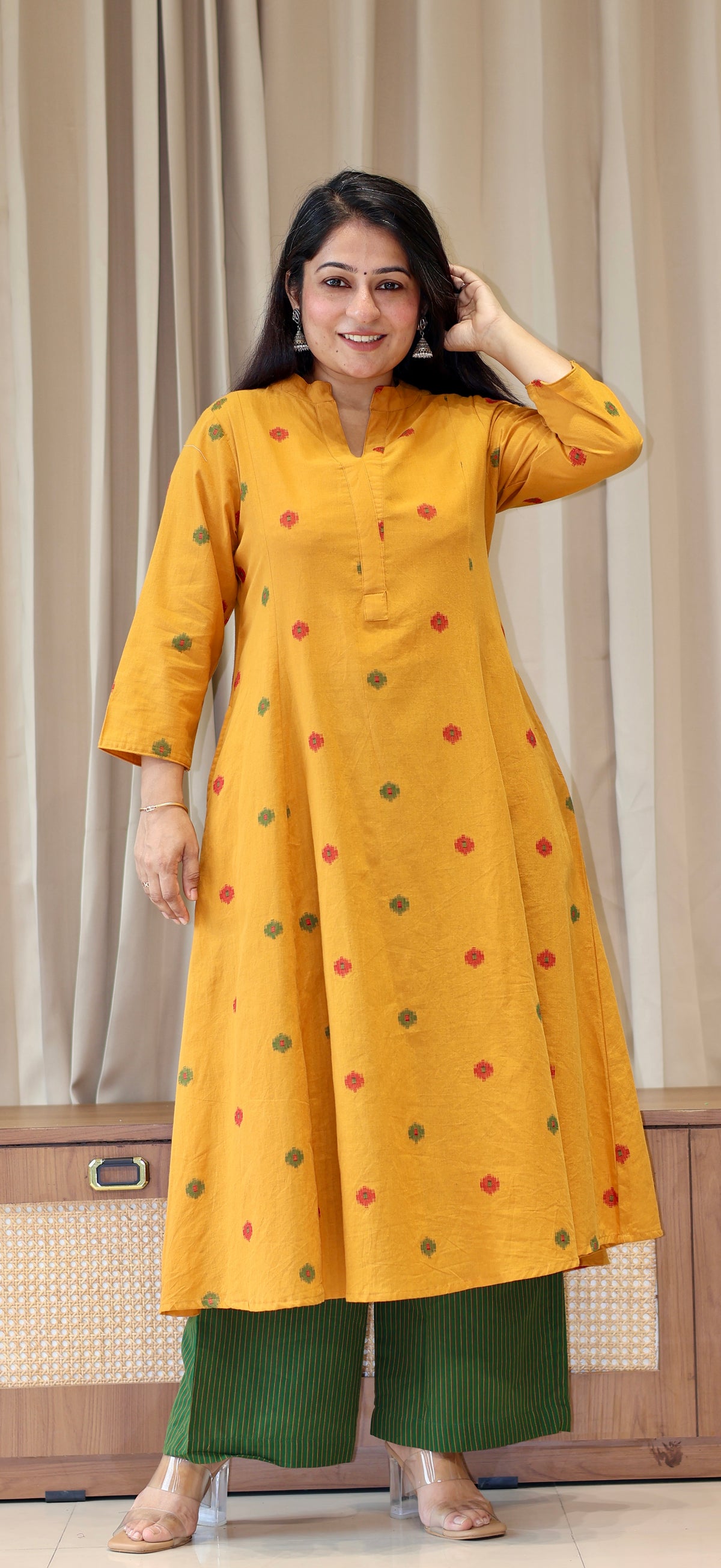 Hrida Handwoven Cotton Kurta- Yellow/Green