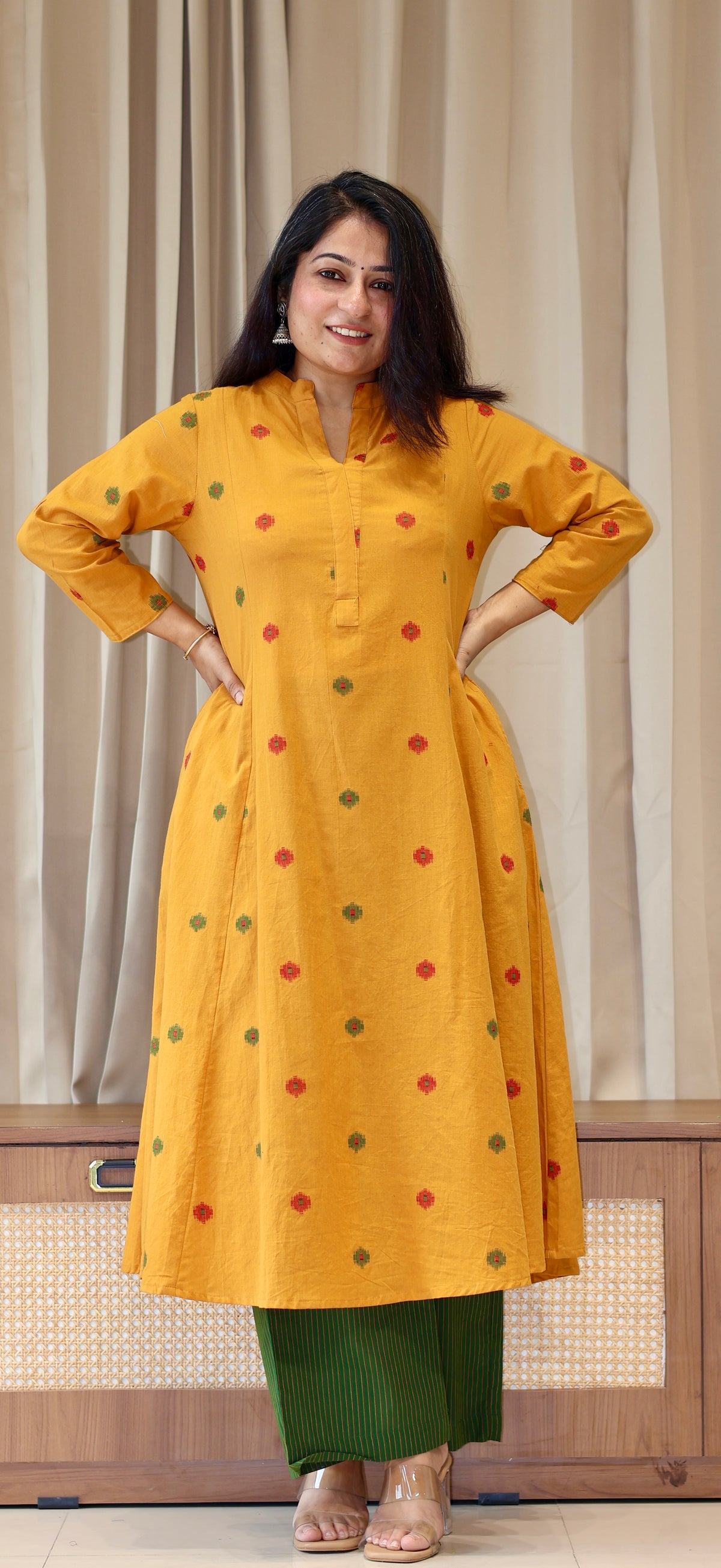 Hrida Handwoven Cotton Kurta- Yellow/Green
