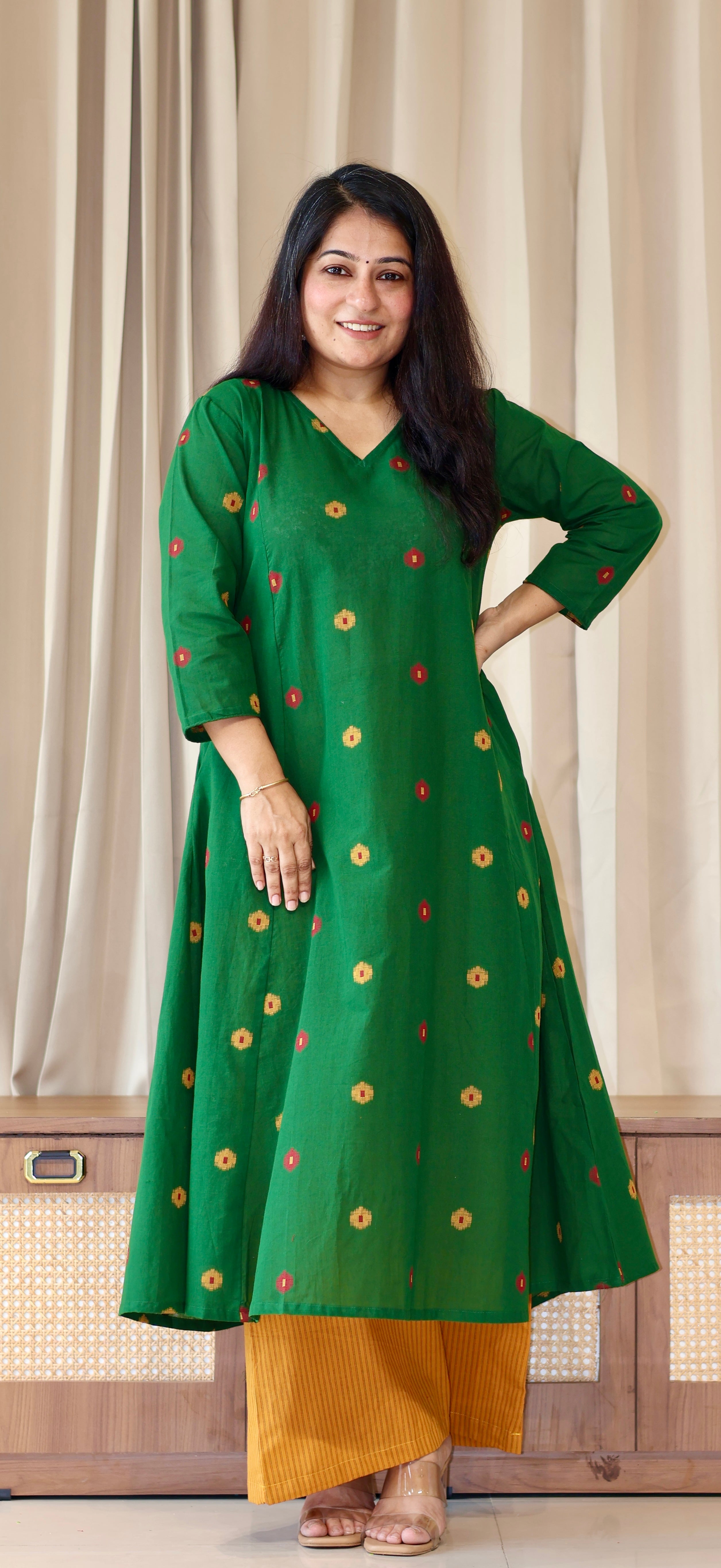 Shriya Handwoven Cotton Kurta- Green/Yellow