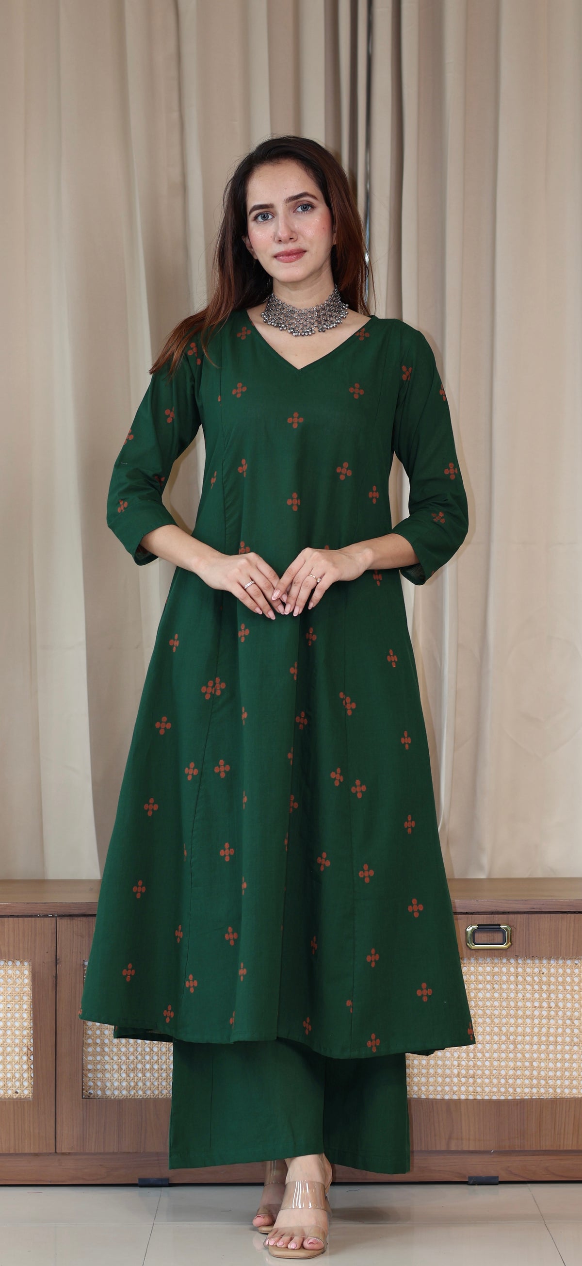 Chitra Handwoven Cotton Kurta Set - Green