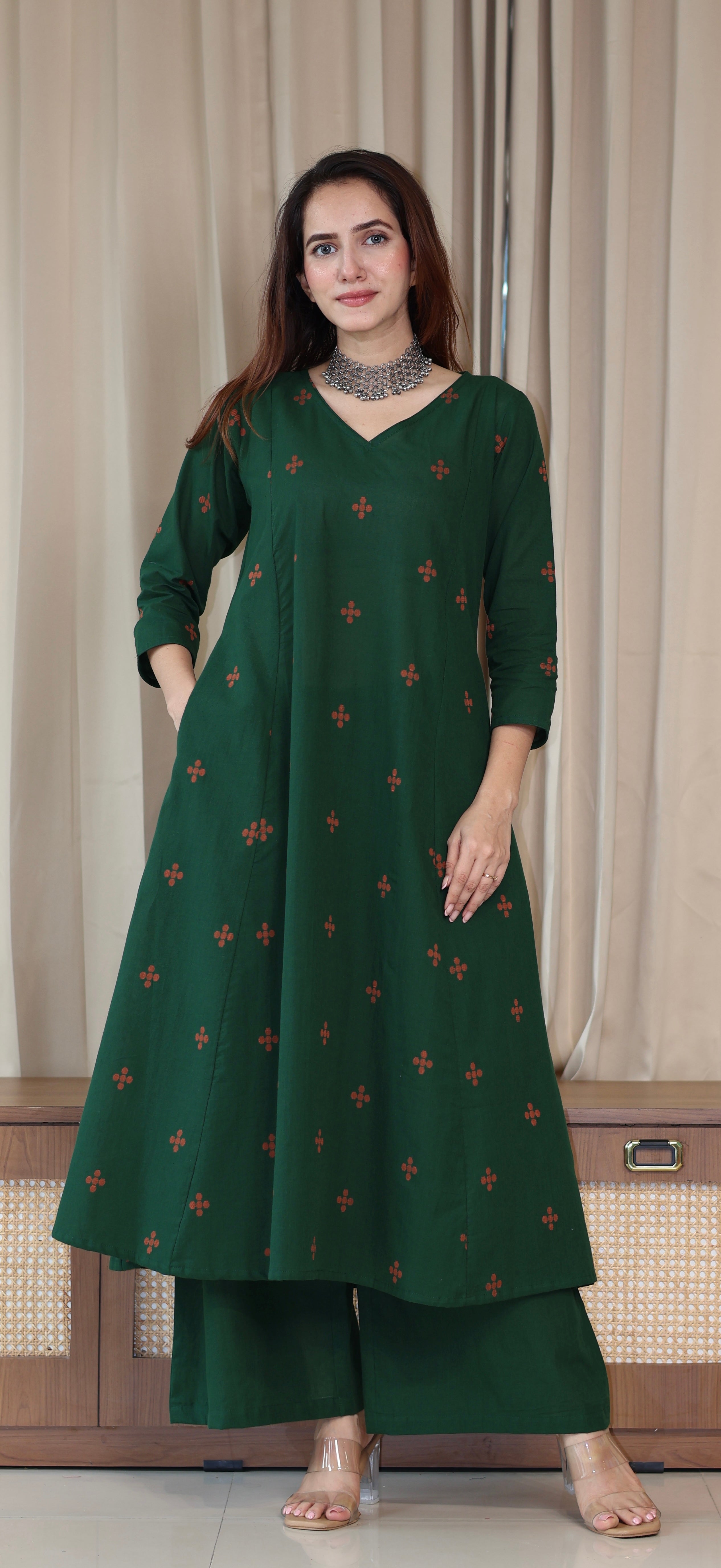 Chitra Handwoven Cotton Kurta Set - Green