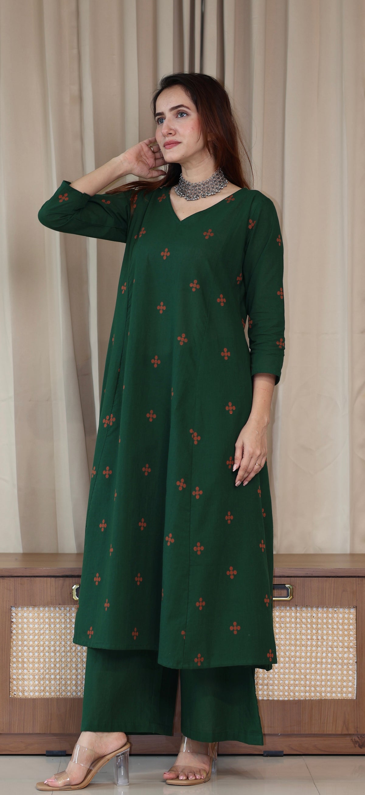 Chitra Handwoven Cotton Kurta Set - Green
