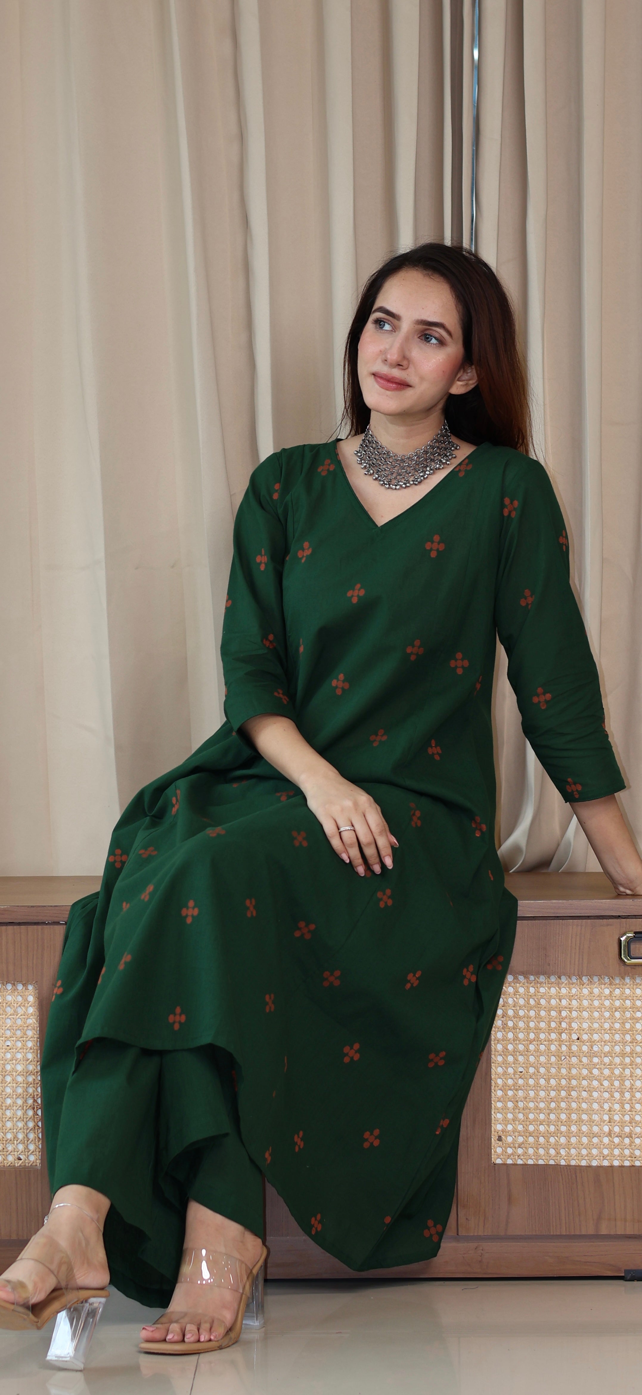 Chitra Handwoven Cotton Kurta Set - Green