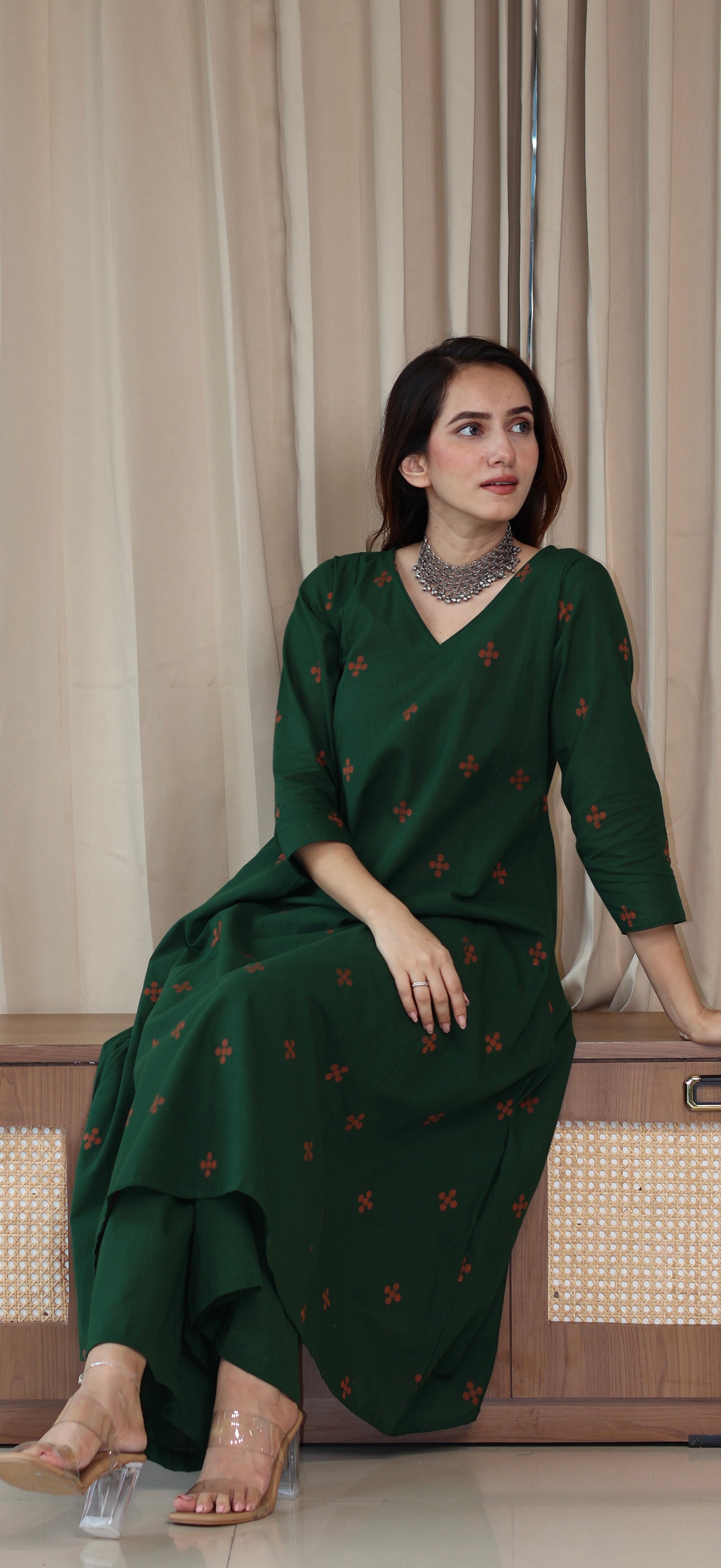 Chitra Handwoven Cotton Kurta Set - Green