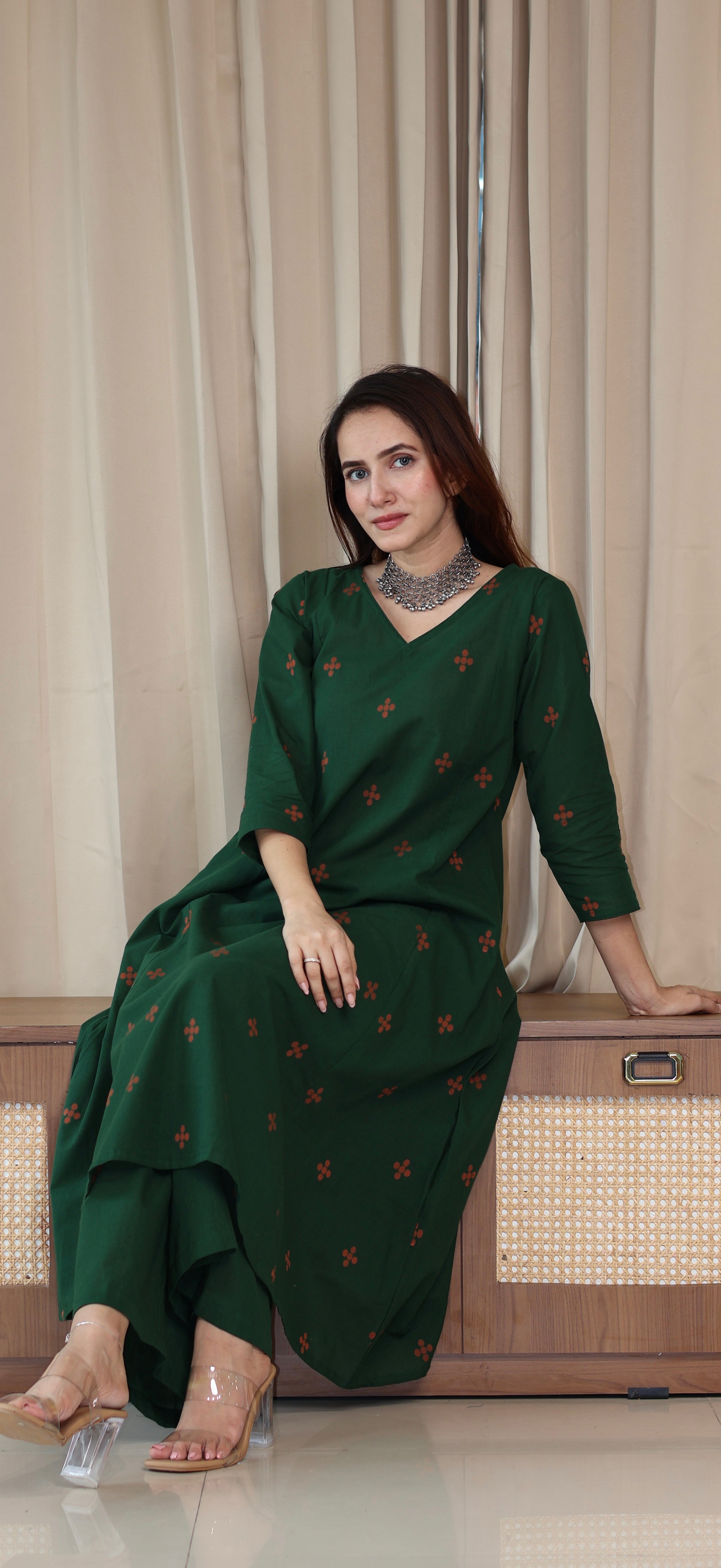 Chitra Handwoven Cotton Kurta Set - Green