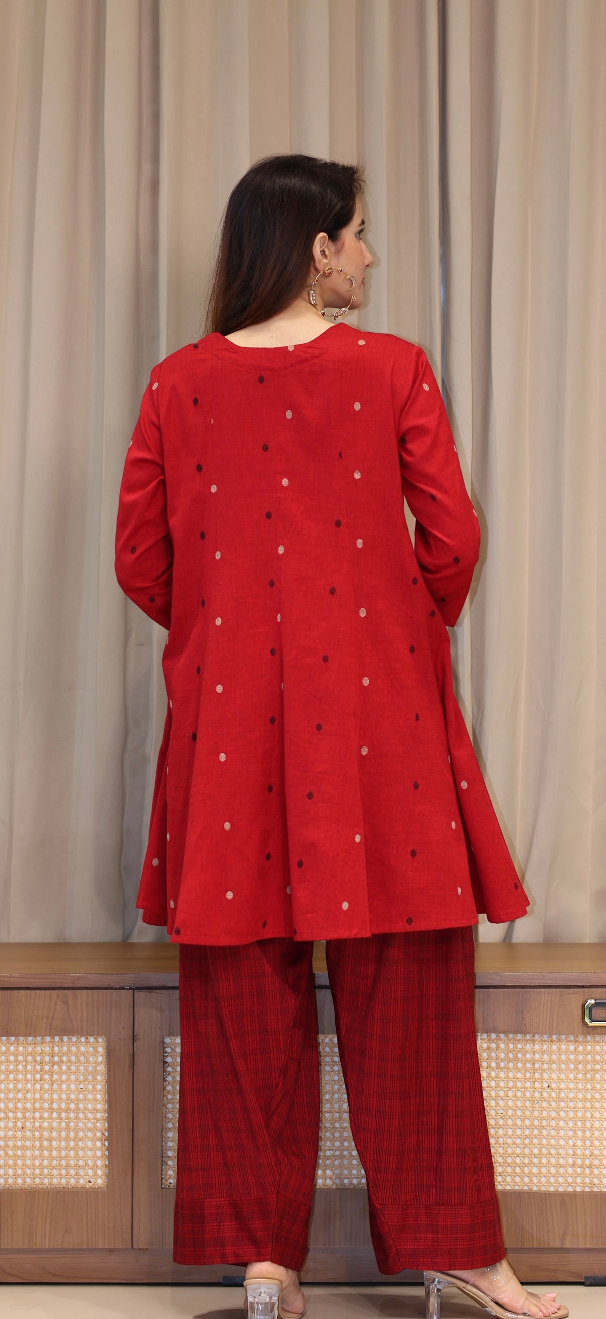 Tanvi Mercerised Cotton Handwoven Kurta Set - Red