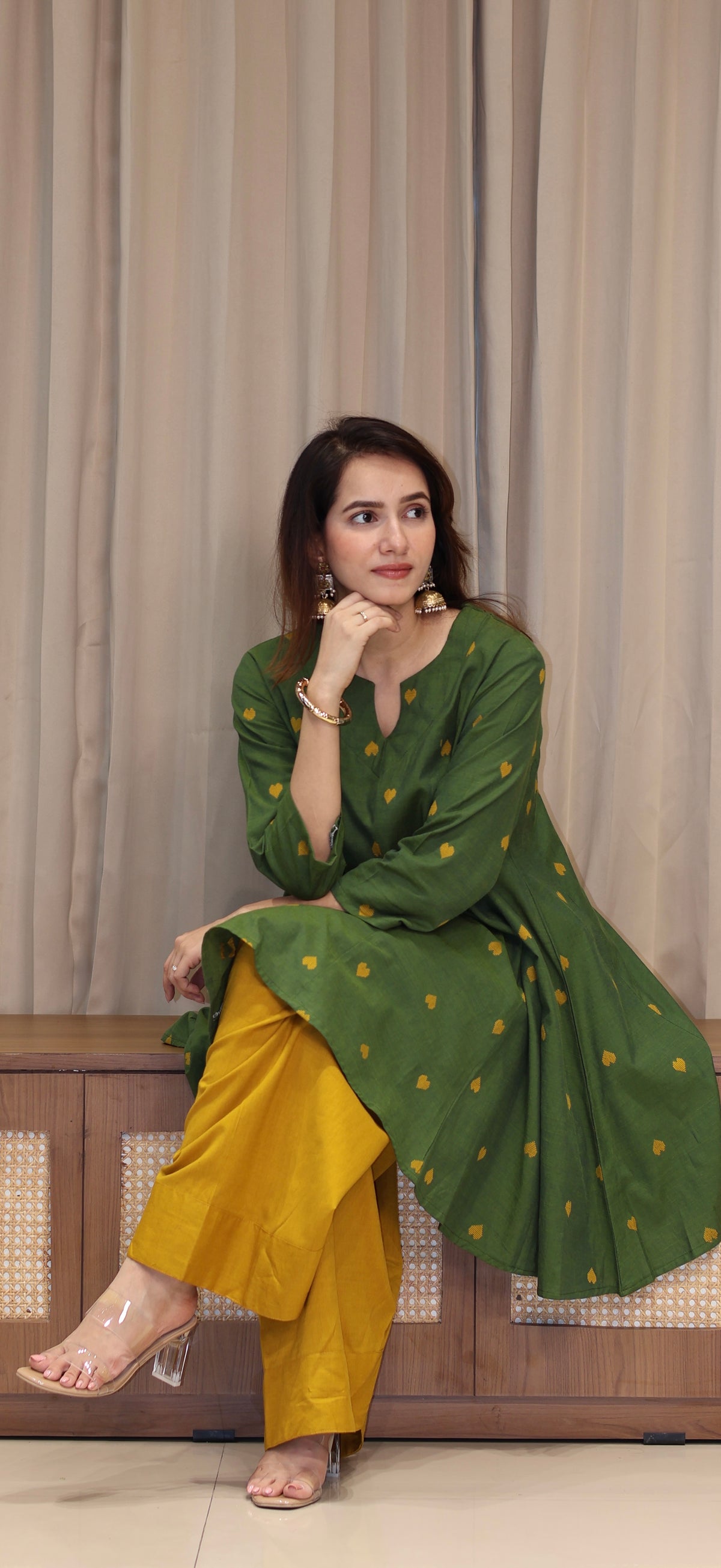 Rishana Mercerised Cotton Handwoven Kurta Set - Green Hearts