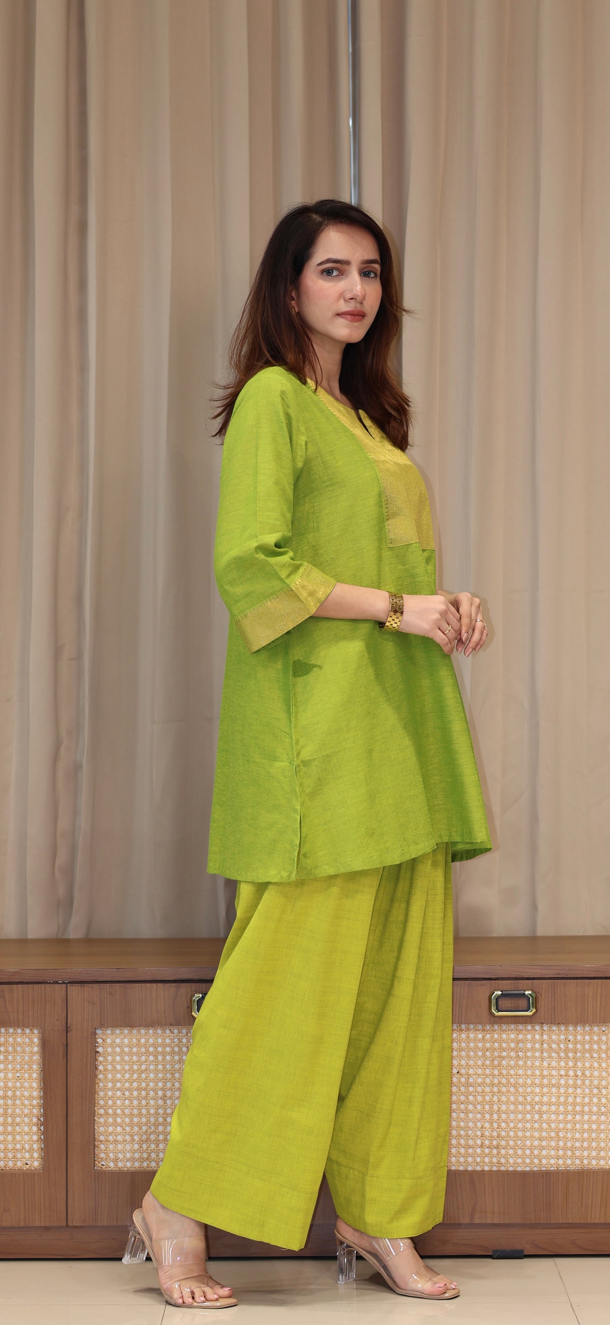 Mipal Mangalgiri Cotton Kali Kurta Set With Nizam Border - Lime Green