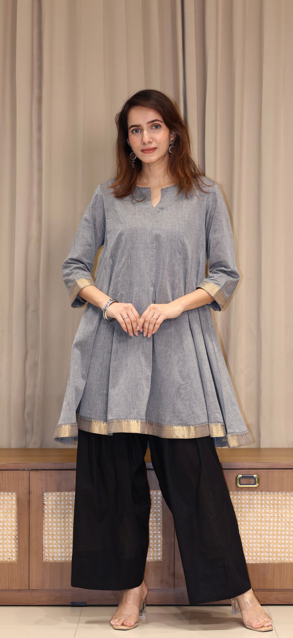 Tapsee Mangalgiri Cotton Kali Kurta Set With Nizam Border - Grey