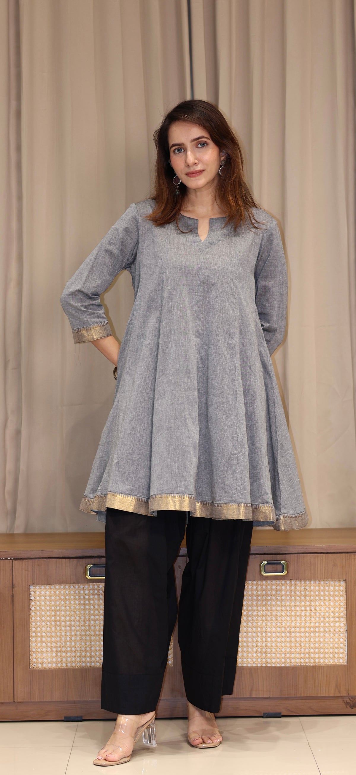 Tapsee Mangalgiri Cotton Kali Kurta Set With Nizam Border - Grey