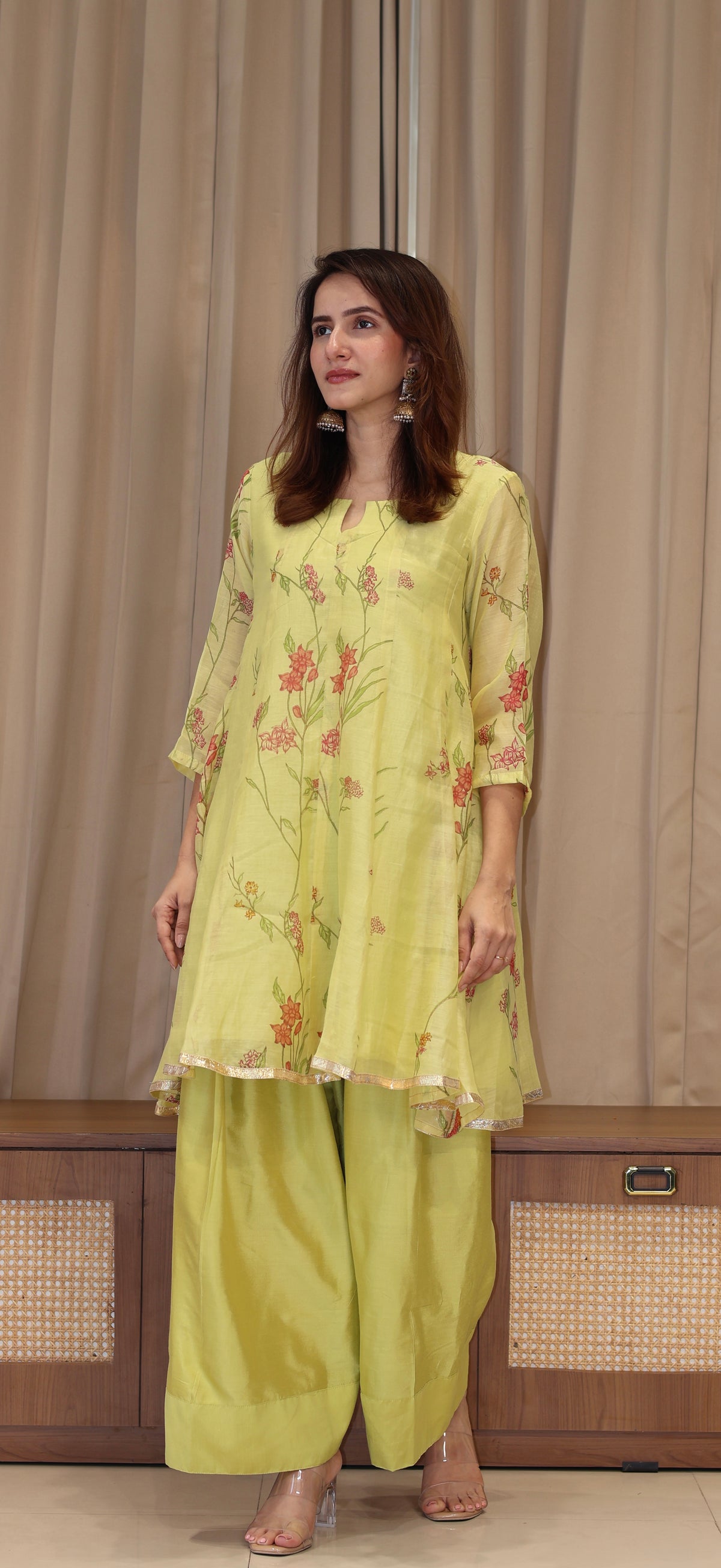 Amvi Mul Chanderi Kurta Set - Green Floral