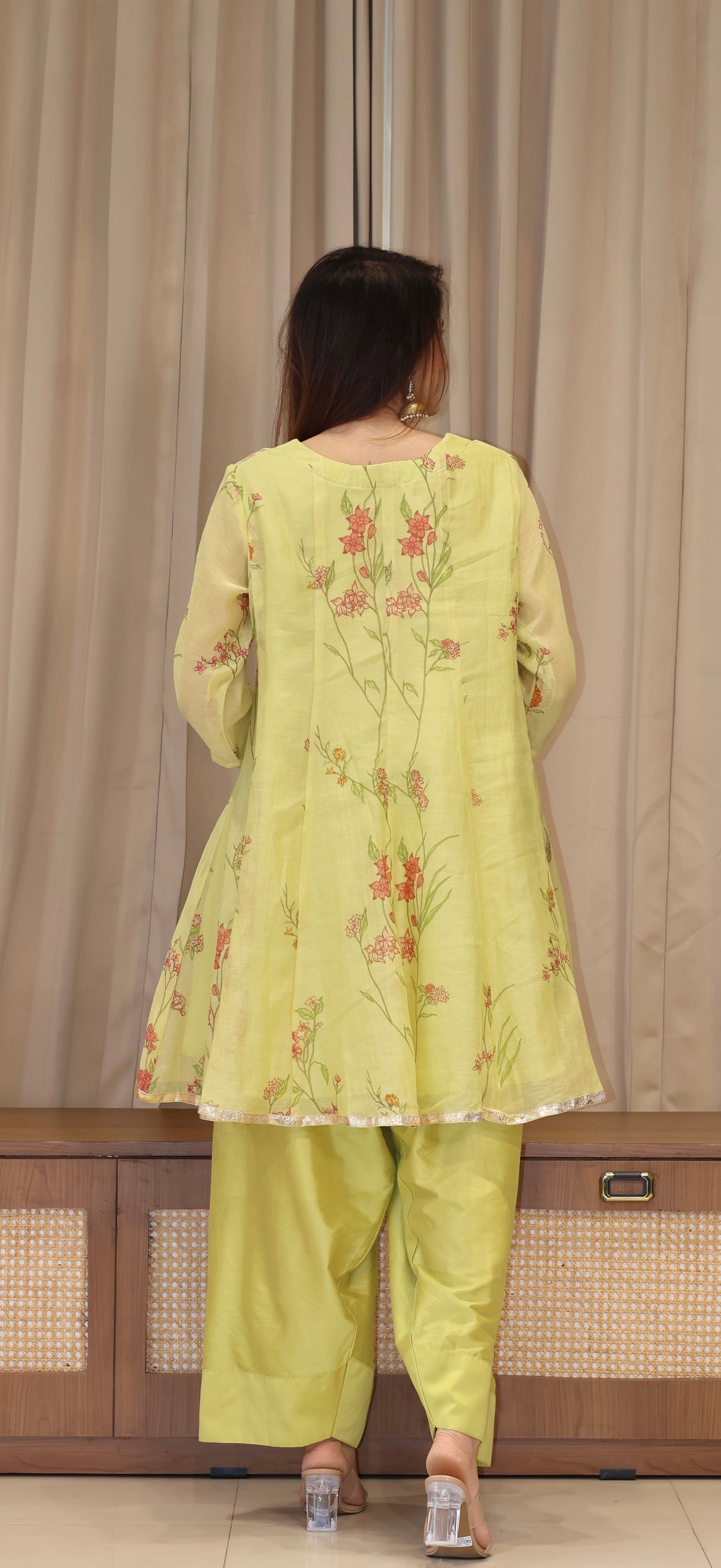 Amvi Mul Chanderi Kurta Set - Green Floral