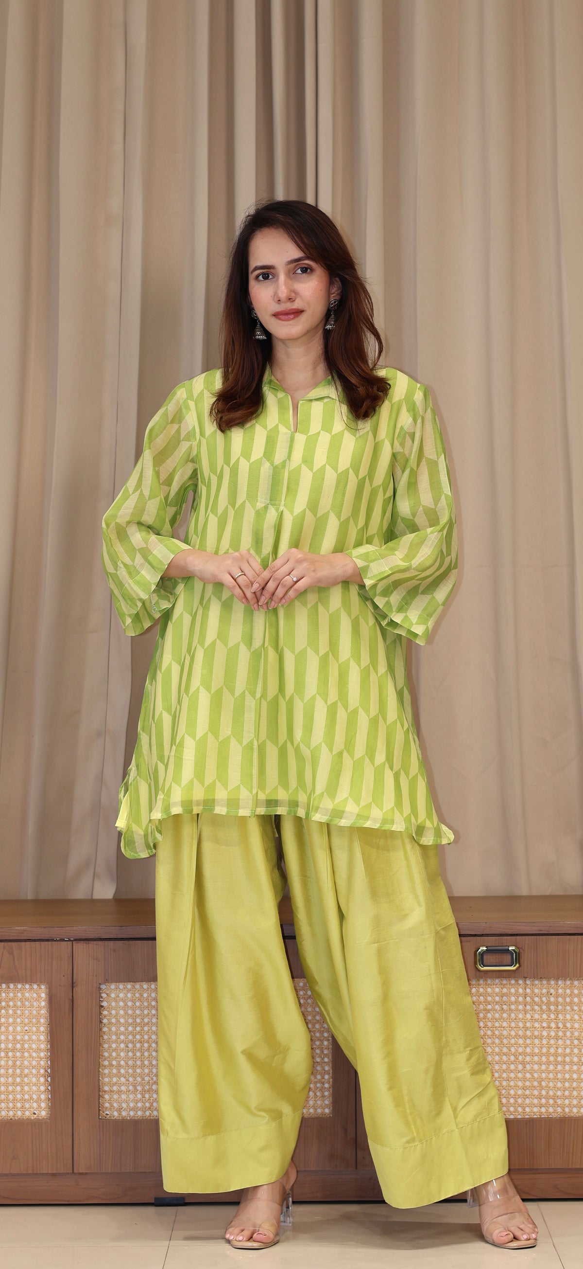 Pernia Mul Chanderi Kurta Set  - Green