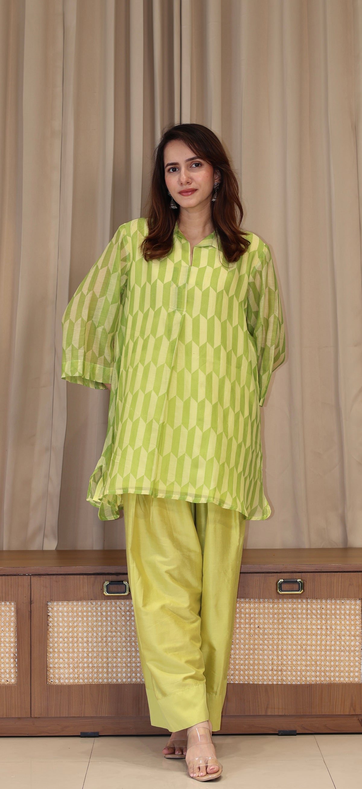 Pernia Mul Chanderi Kurta Set  - Green
