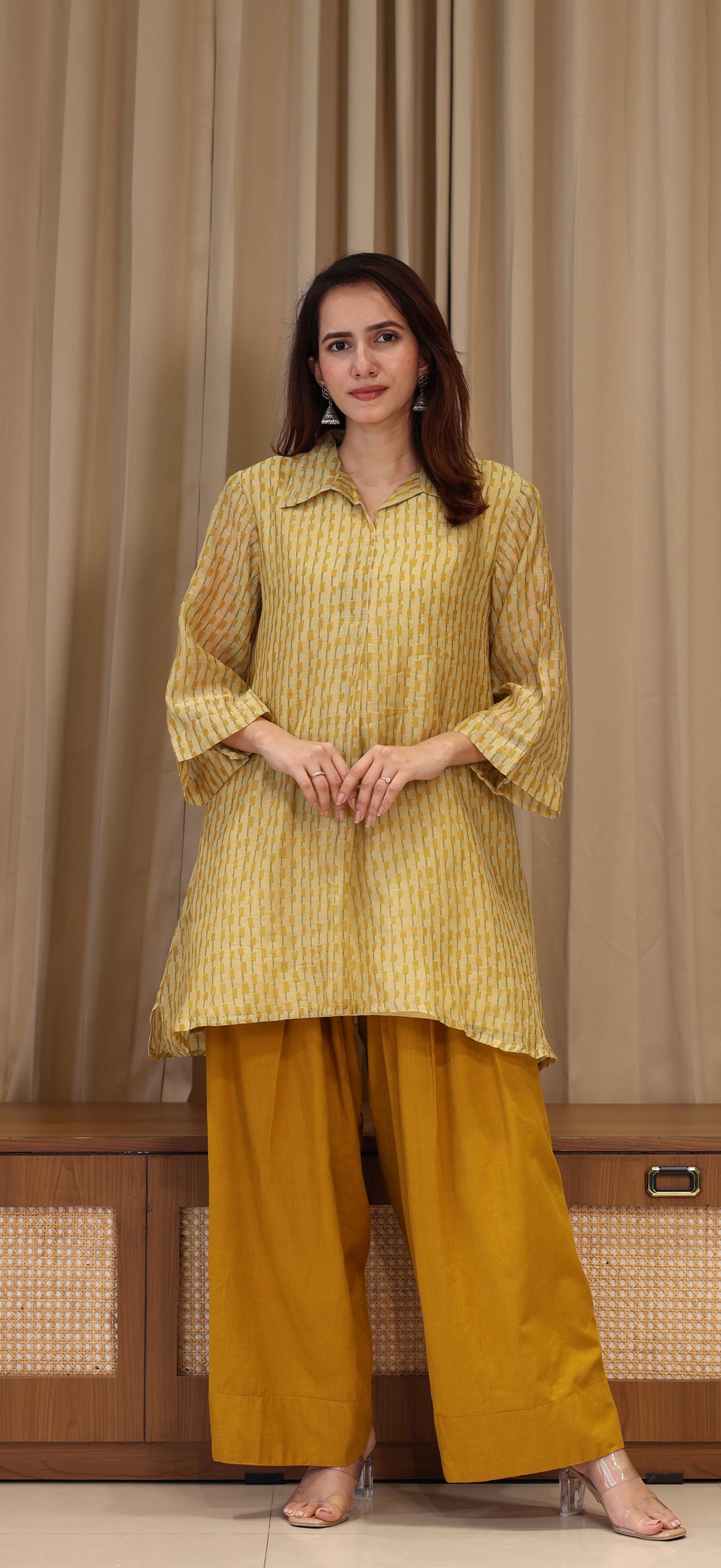 Aabha Mul Chanderi Kurta Set  - Yellow