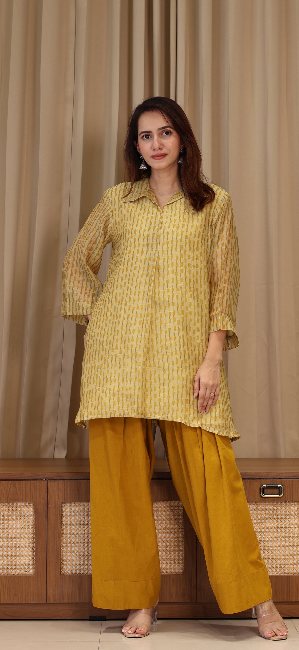 Aabha Mul Chanderi Kurta Set  - Yellow