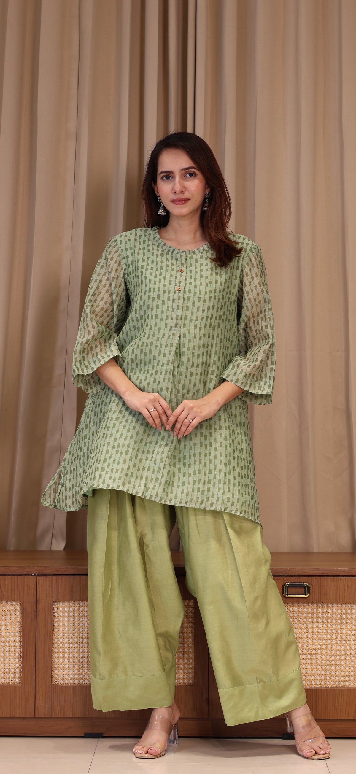 Dhriti Mul Chanderi Kurta Set  - Green