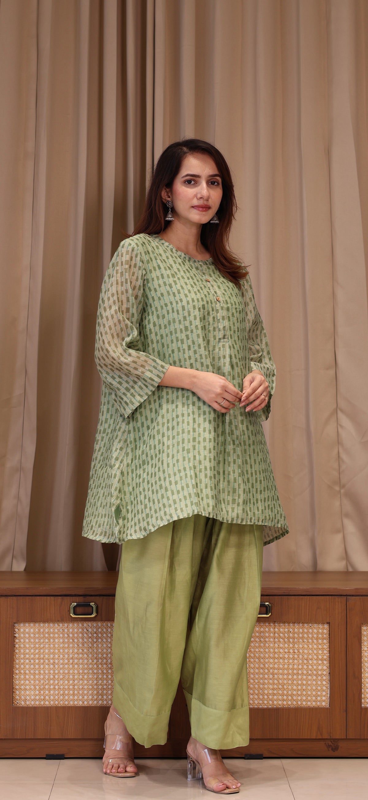 Dhriti Mul Chanderi Kurta Set  - Green