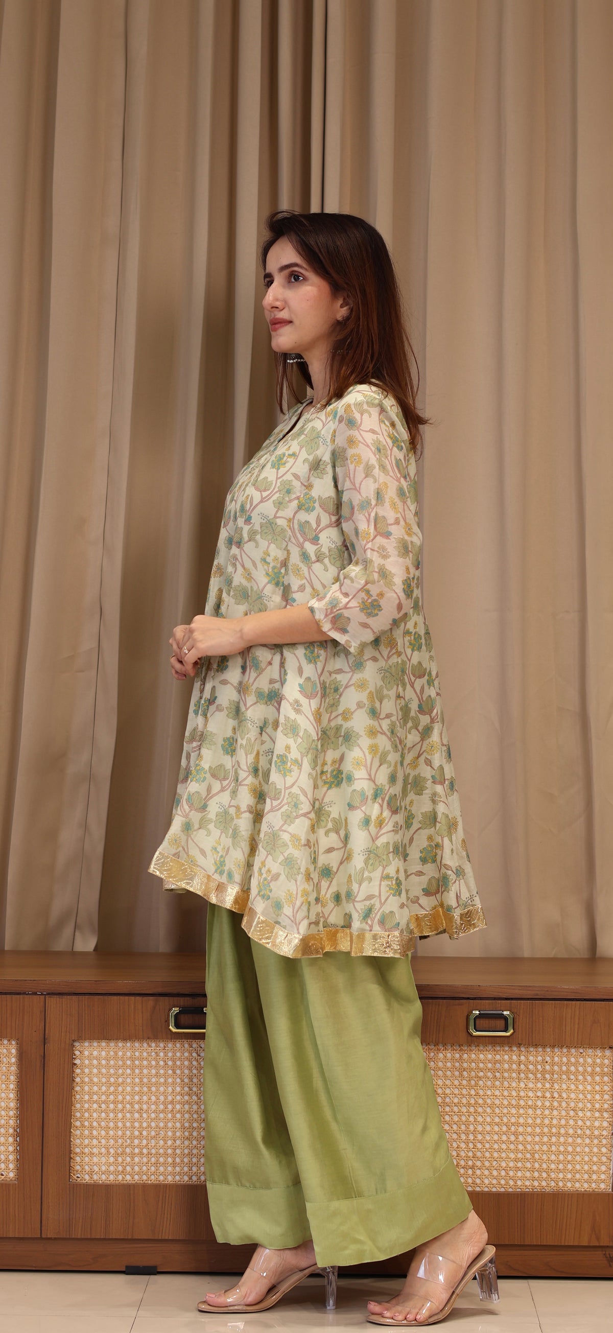 Shubha Mul Chanderi Kurta Set - Green Floral