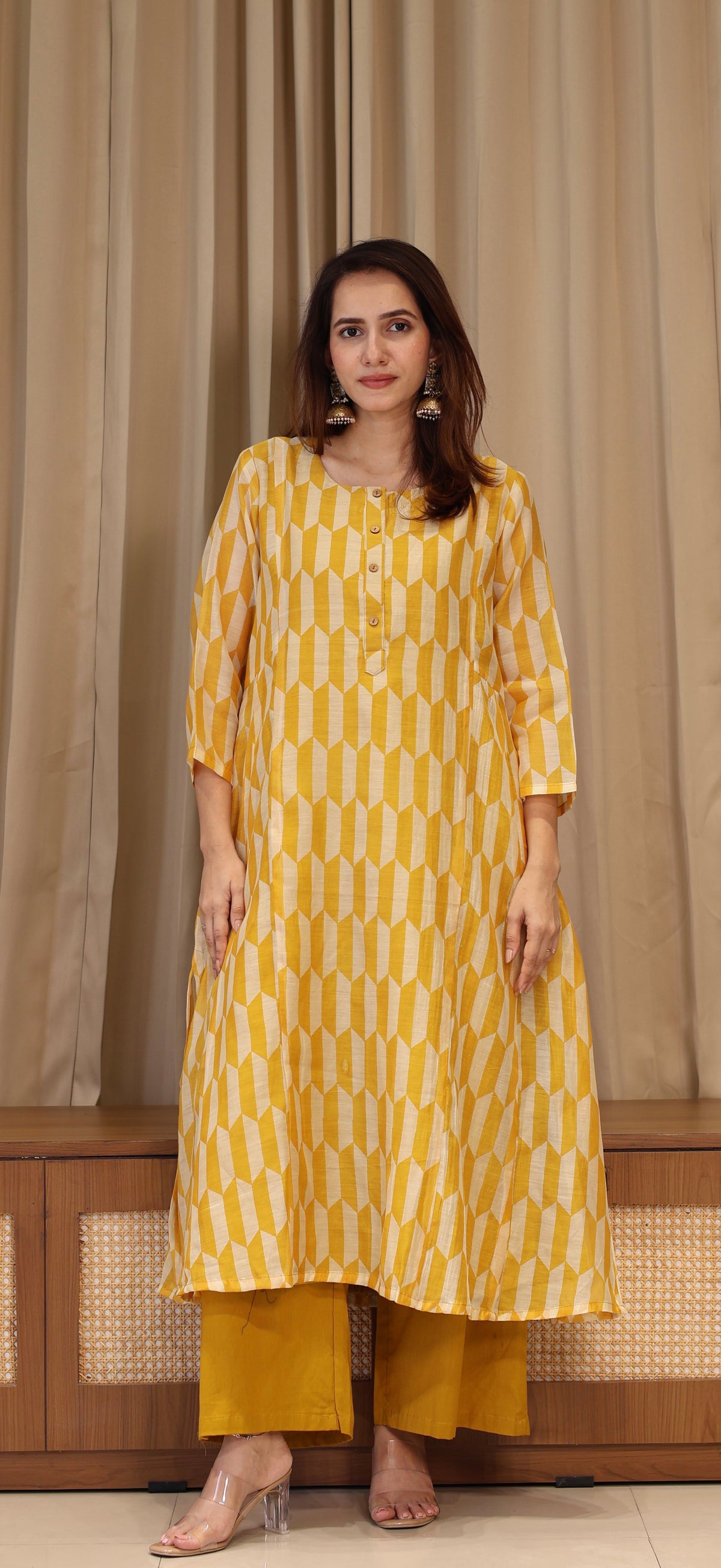 Ismat Mul Chanderi Kurta Set - Yellow