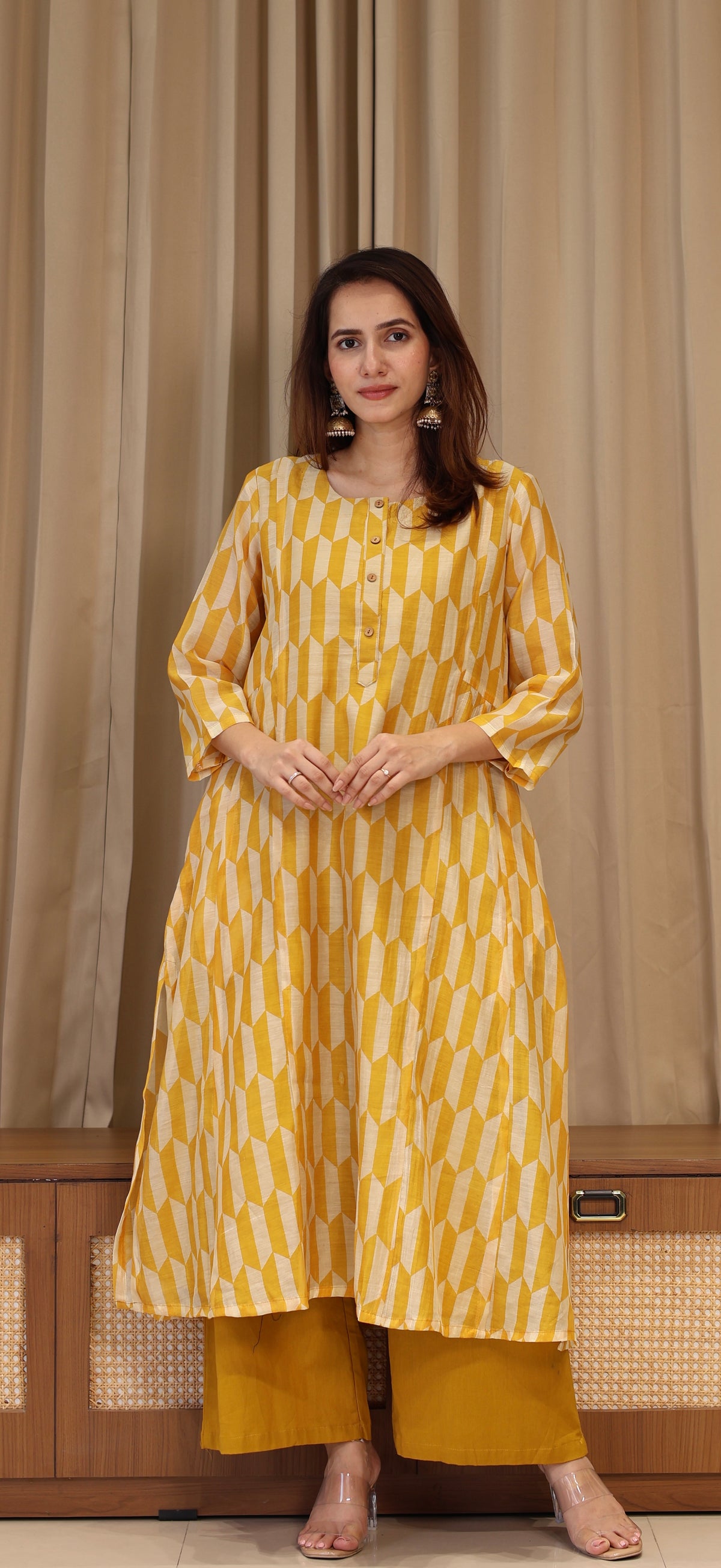 Ismat Mul Chanderi Kurta Set - Yellow