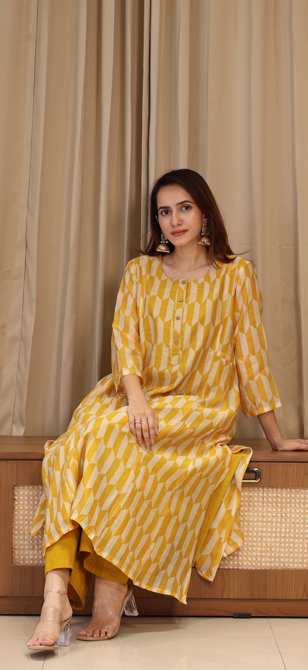 Ismat Mul Chanderi Kurta Set - Yellow
