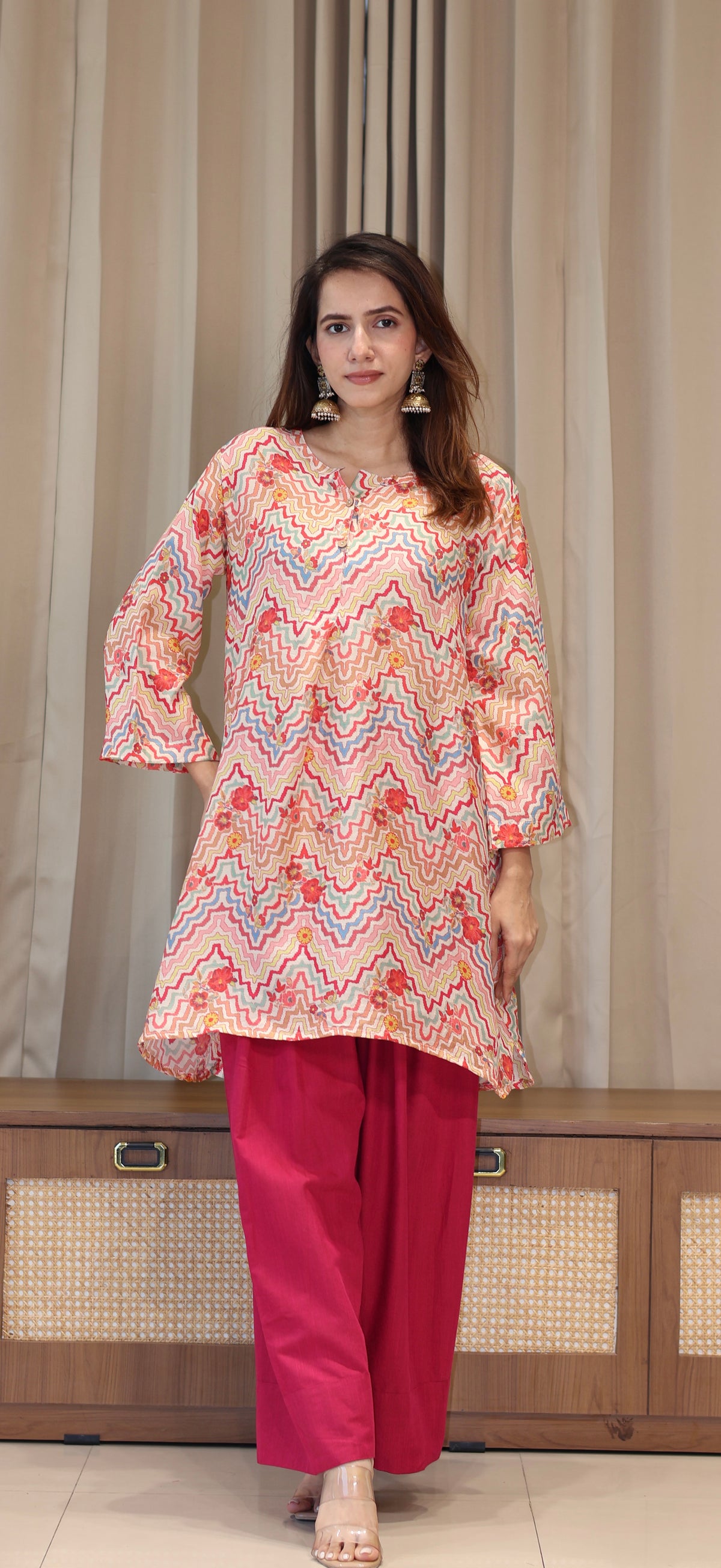 Off white Zig Zag Floral Print Cotton Silk Kurta With Farsi Bottom