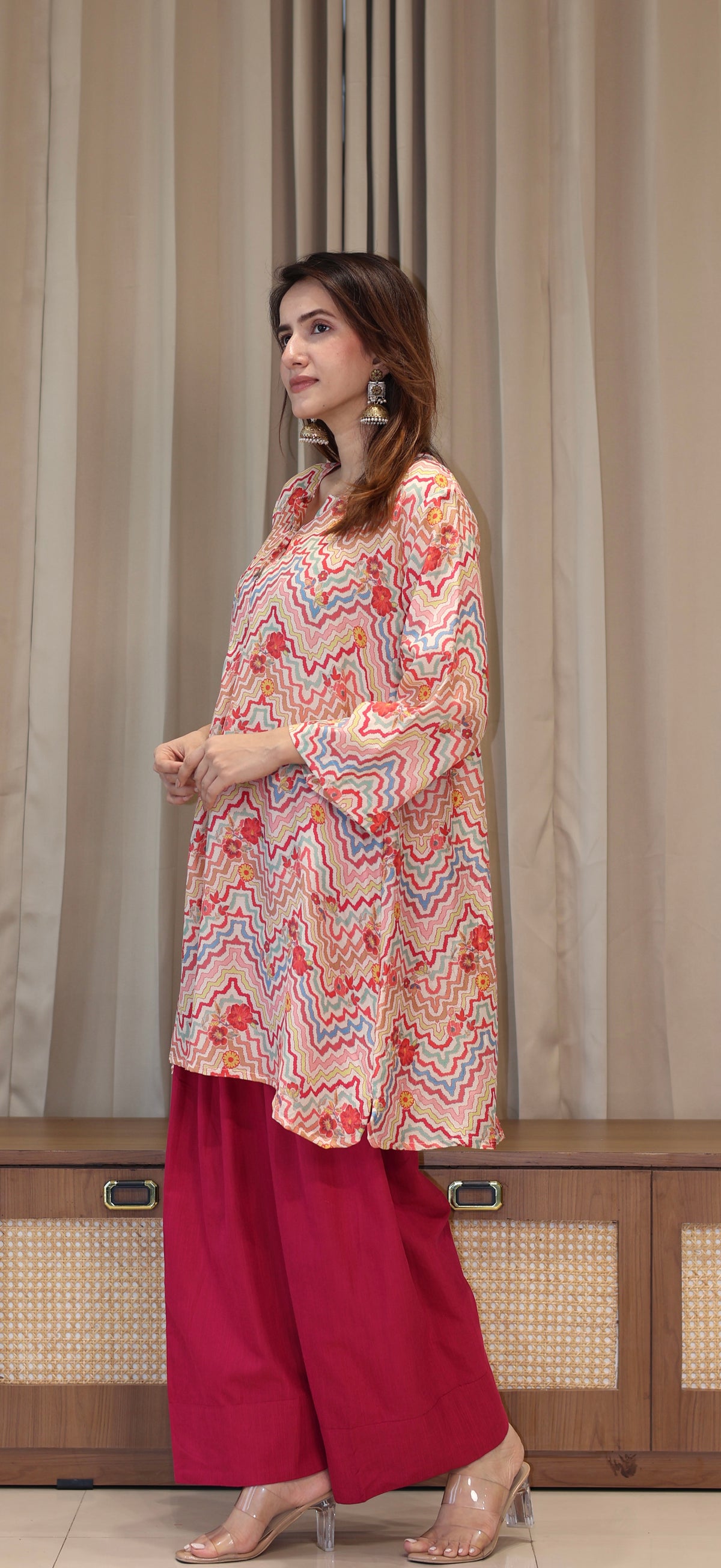 Off white Zig Zag Floral Print Cotton Silk Kurta With Farsi Bottom