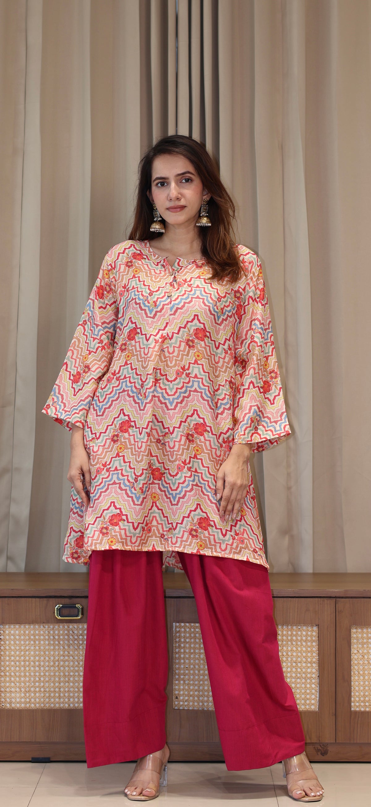 Off white Zig Zag Floral Print Cotton Silk Kurta With Farsi Bottom