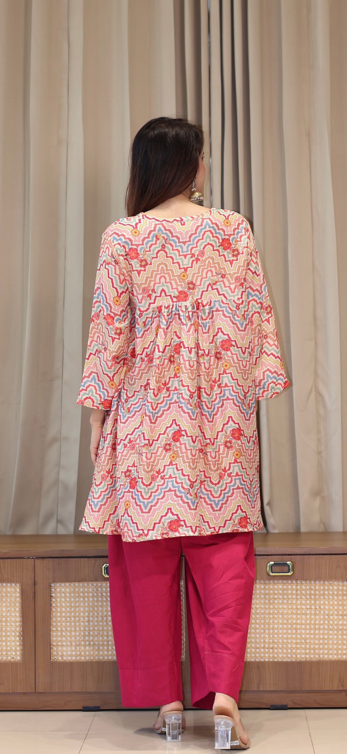 Off white Zig Zag Floral Print Cotton Silk Kurta With Farsi Bottom
