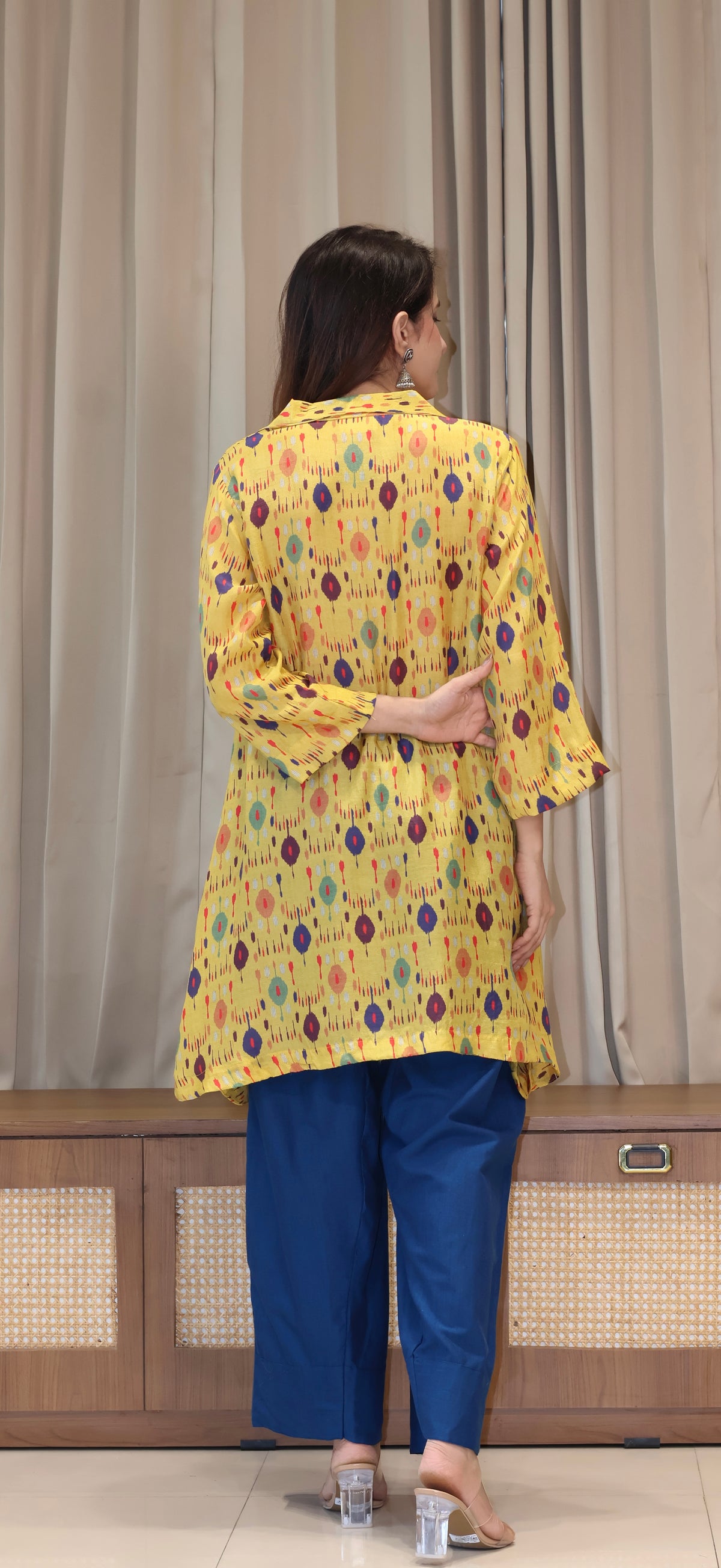 Yellow Ikkat Print Cotton Silk Kurta With Farsi Bottom