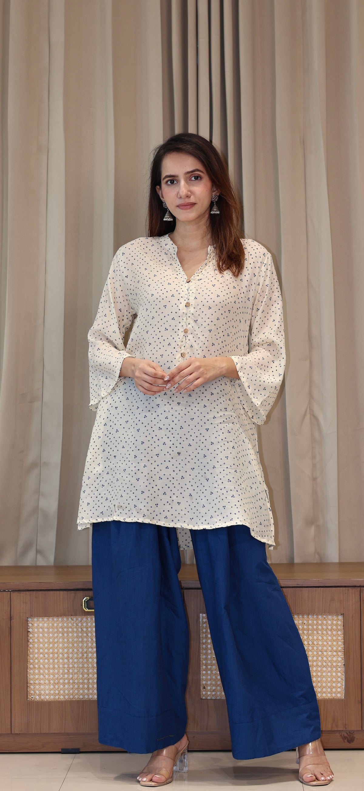 White Bandhani Print Cotton Silk Kurta With Farsi Bottom