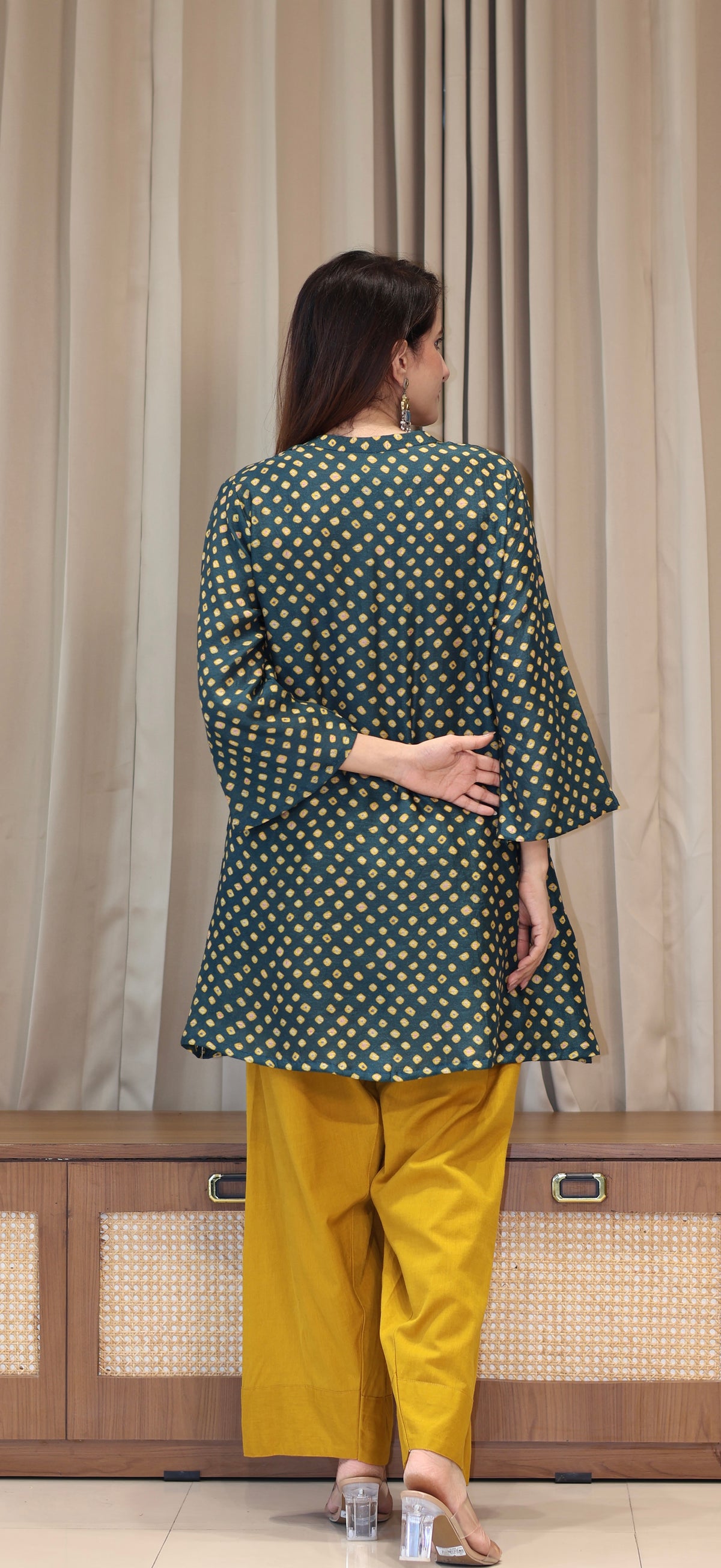 Green Bandhani Print Cotton Silk Kurta With Farsi Bottom