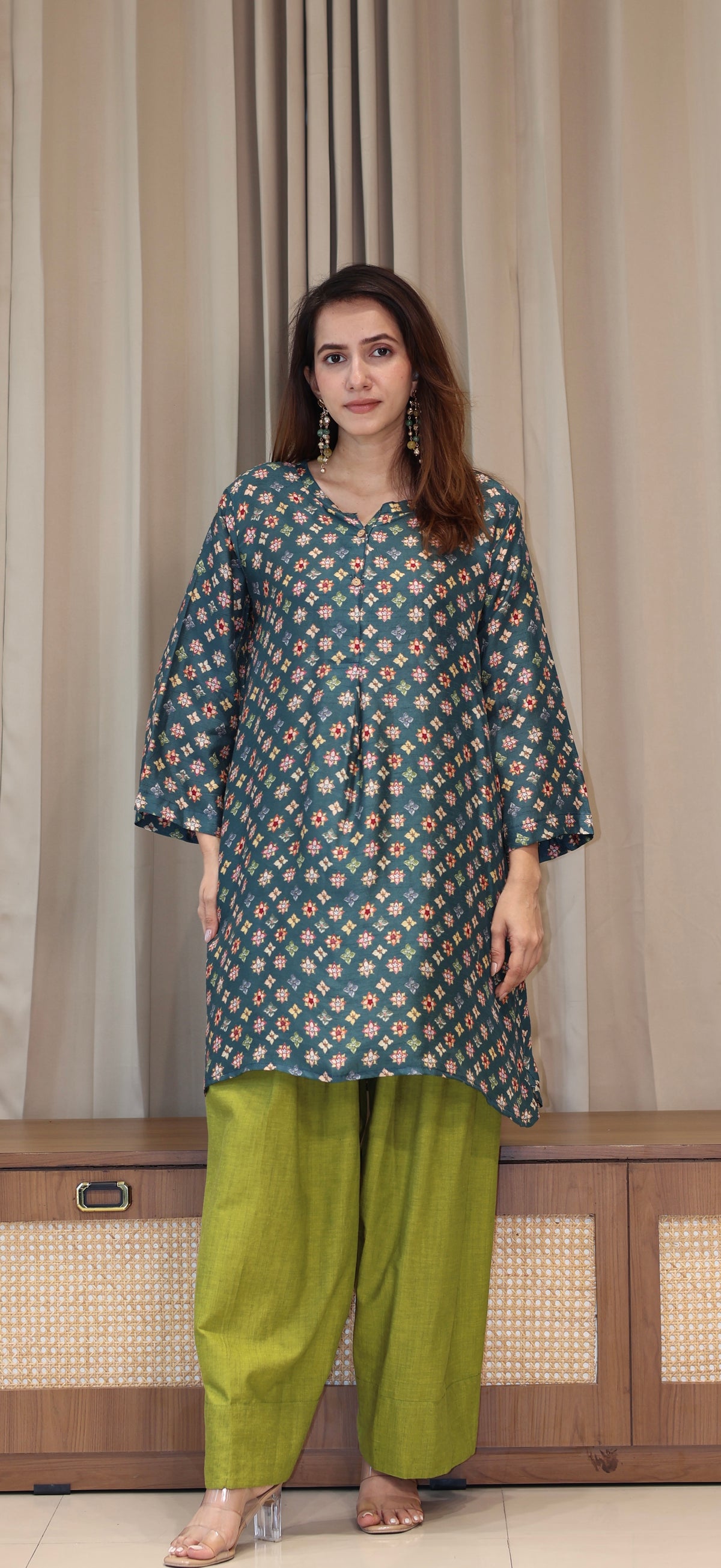 Teal Small Floral Print Cotton Silk Kurta With Farsi Bottom