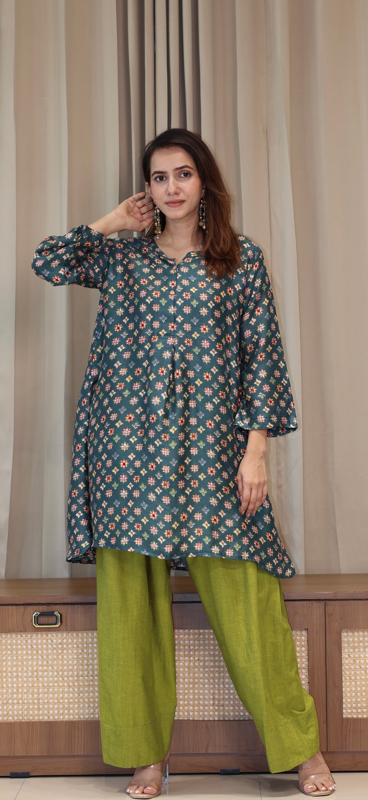 Teal Small Floral Print Cotton Silk Kurta With Farsi Bottom