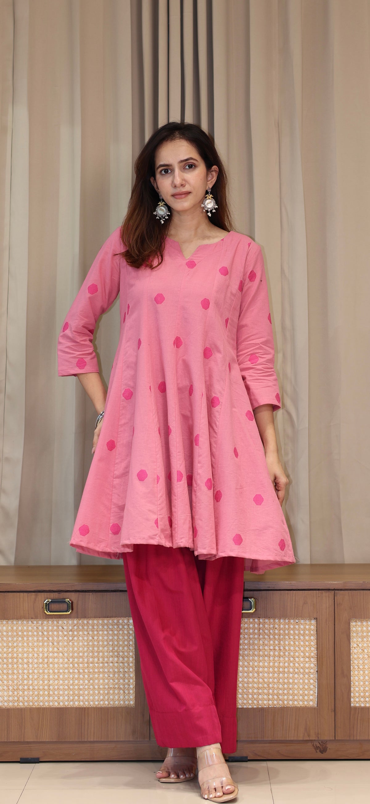 Kajol Handwoven Cotton Kali Kurta Set - Pink