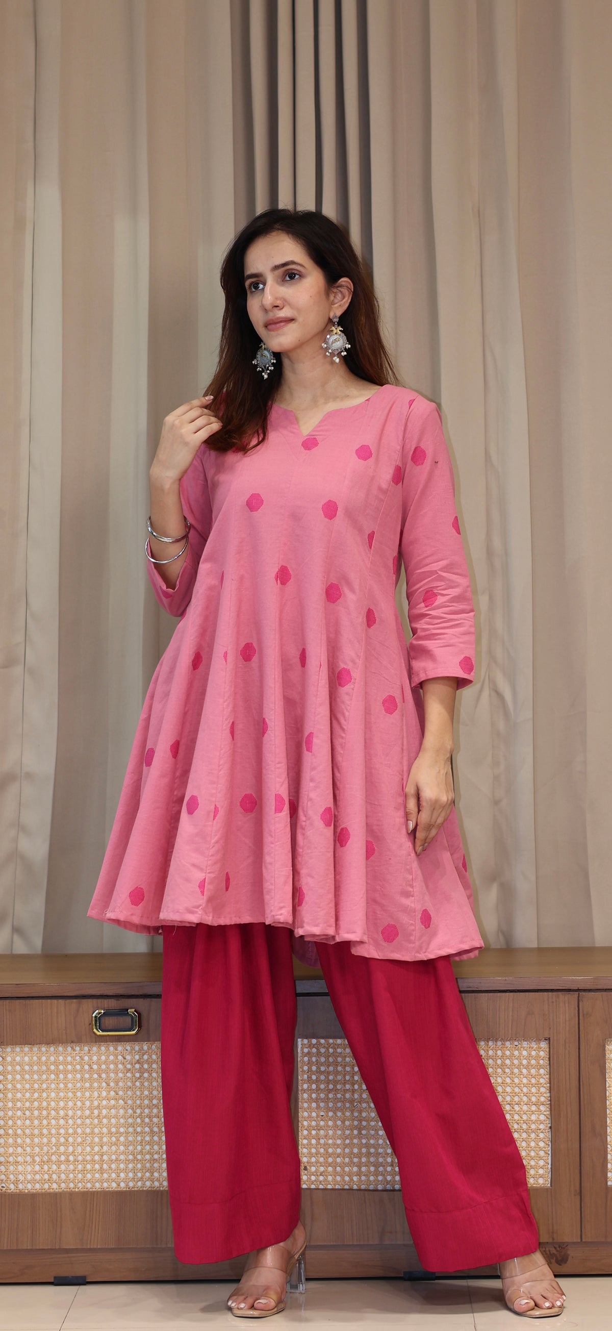 Kajol Handwoven Cotton Kali Kurta Set - Pink