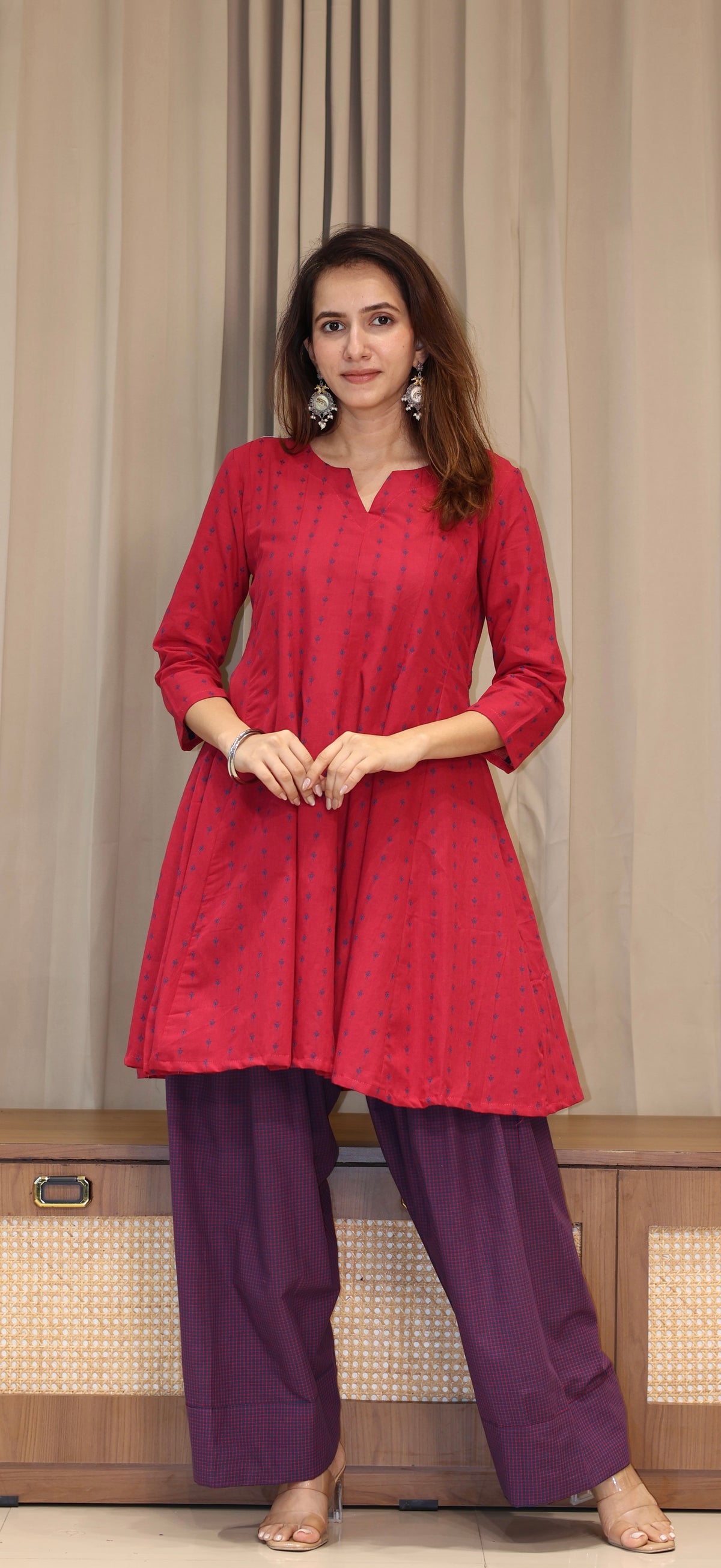 Rani Pink/Blue Butti Handwoven Cotton Kali Kurta With Checkered Farsi Bottom