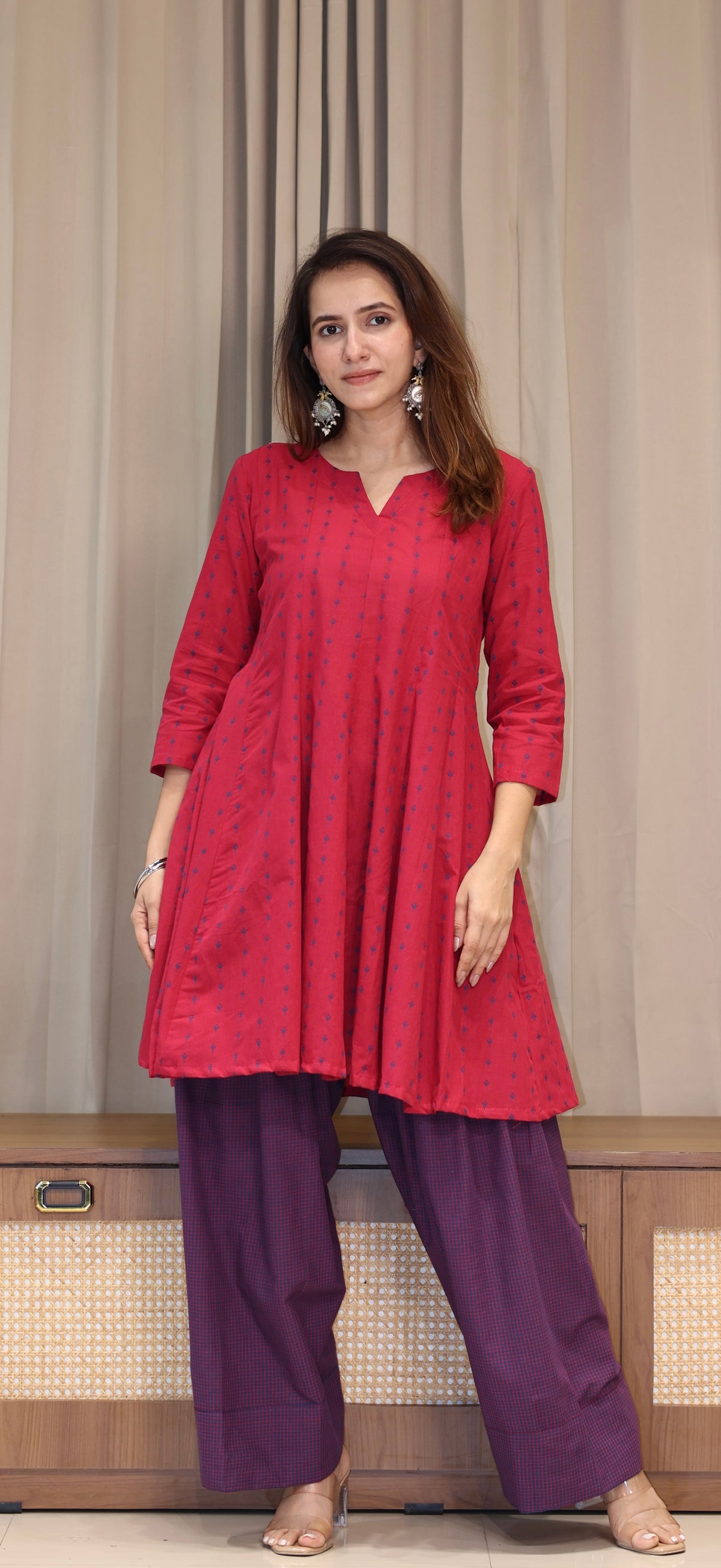 Rani Pink/Blue Butti Handwoven Cotton Kali Kurta With Checkered Farsi Bottom