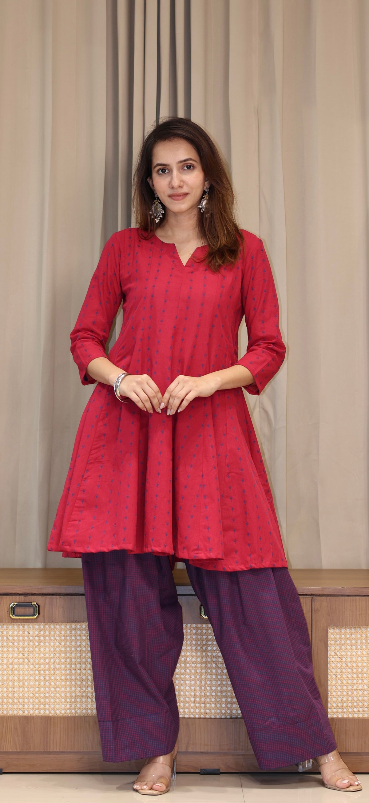 Rani Pink/Blue Butti Handwoven Cotton Kali Kurta With Checkered Farsi Bottom